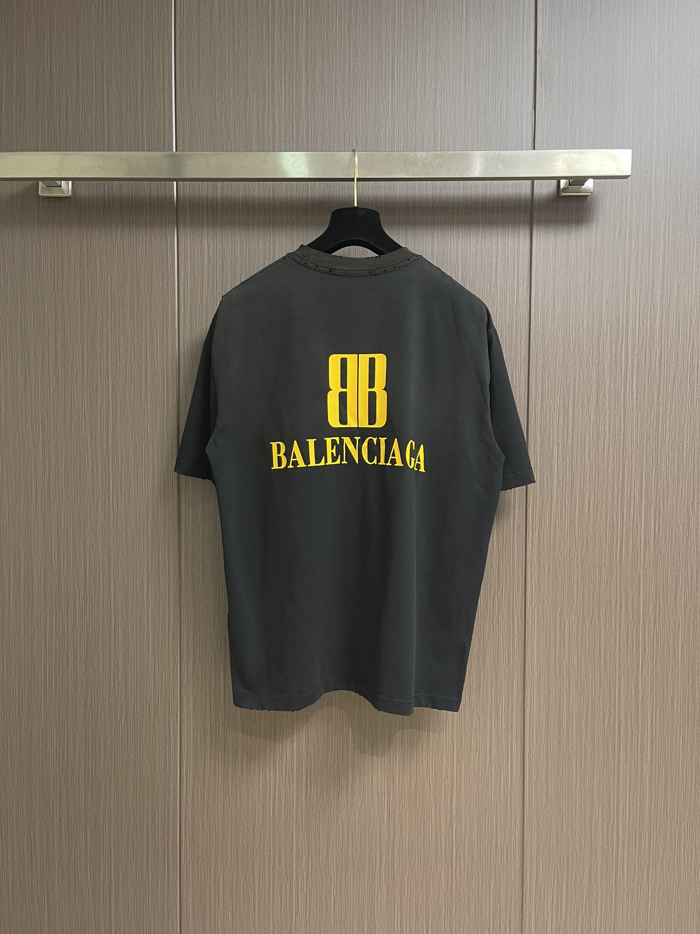 BALENCIAGA 复古短袖T恤，定织面料工艺洗水处理 高克重300克面料 质感十足 布面干净 柔软舒