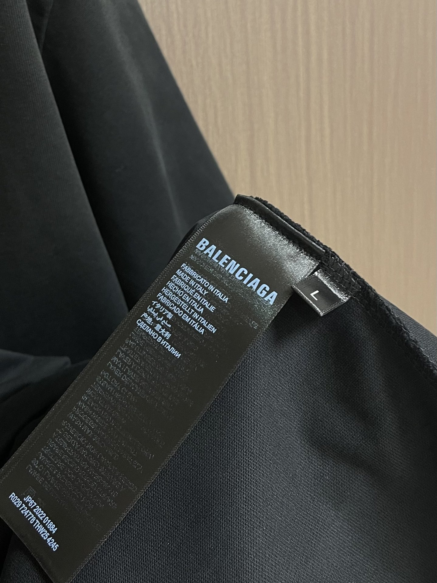 BALENCIAGA 复古短袖T恤，定织面料工艺洗水处理 高克重300克面料 质感十足 布面干净 柔软舒