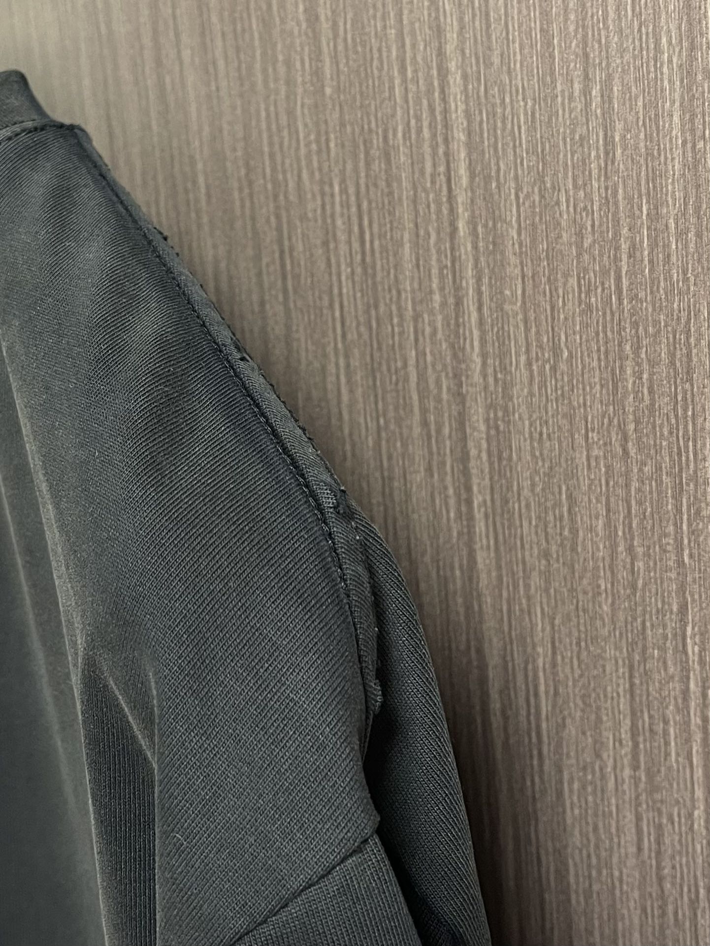 BALENCIAGA 复古短袖T恤，定织面料工艺洗水处理 高克重300克面料 质感十足 布面干净 柔软舒