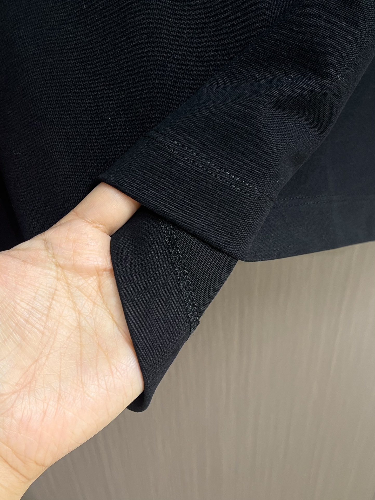 CH 克罗心新款刺绣长袖T恤，重磅420克双纱面料 整衣洗水两遍 重磅面料 领口采用冰感索罗娜 宽松版型