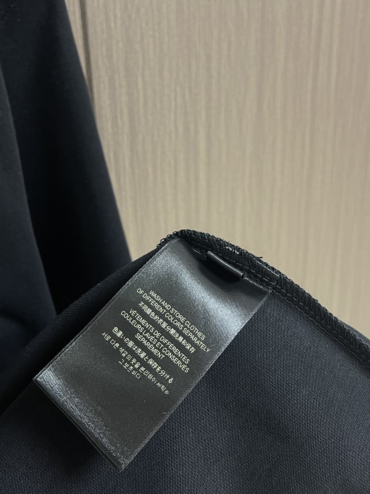 YSL 圣罗兰2025ss印花长袖t恤 定制260g全棉双纱紧密爽滑面料，布面干净，布纹清晰，手感非常细