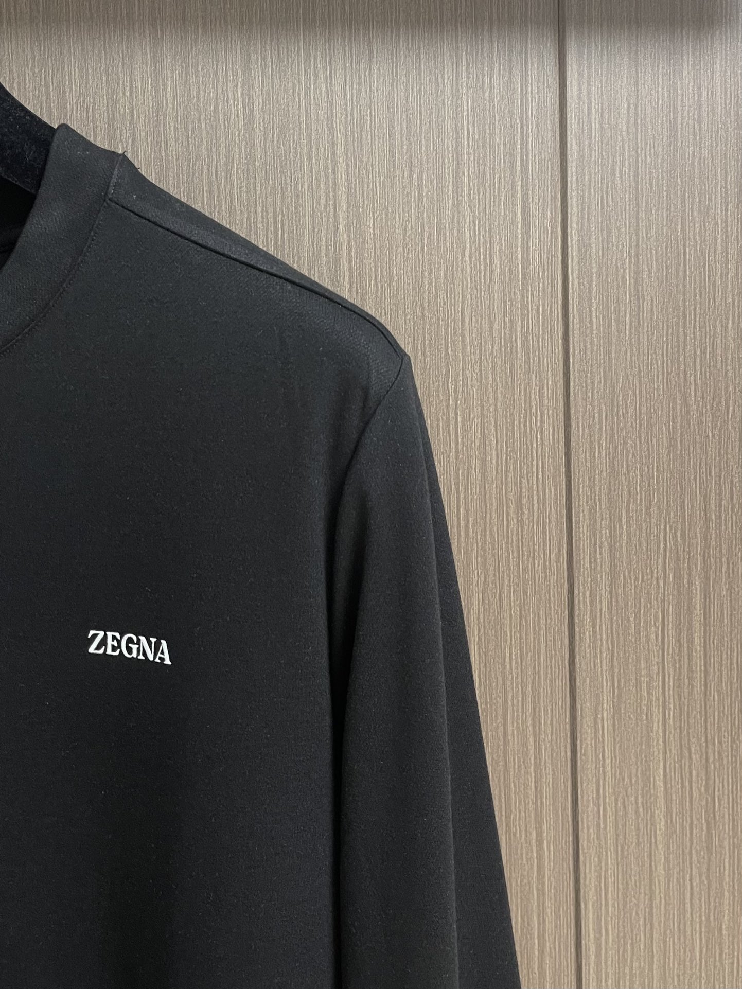 Zegna 2025fw秋冬新品圆领长袖T恤，时尚休闲打底衫，进口优质澳绒打造，给您羊绒般的呵护、非常贴