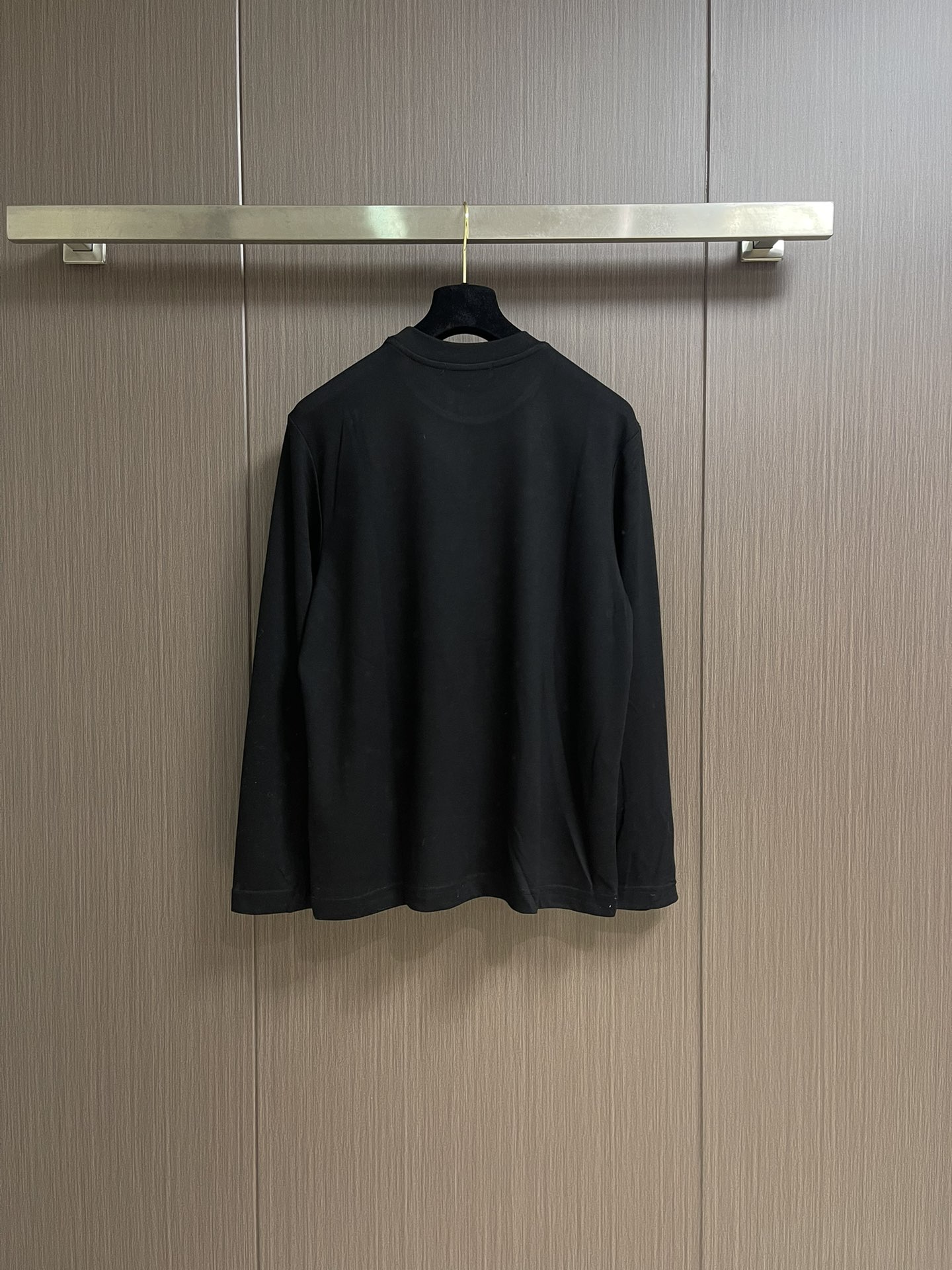 Zegna 2025fw秋冬新品圆领长袖T恤，时尚休闲打底衫，进口优质澳绒打造，给您羊绒般的呵护、非常贴