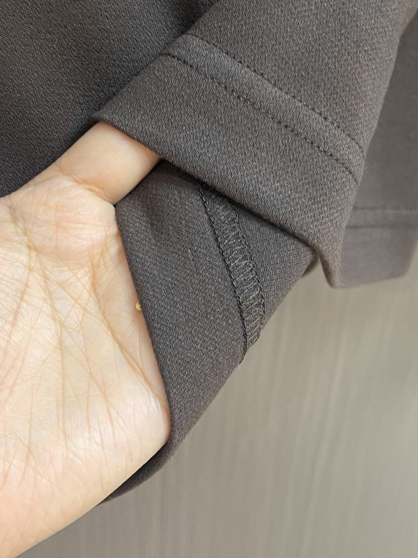 Zegna 2025fw秋冬新品圆领长袖T恤，时尚休闲打底衫，进口优质澳绒打造，给您羊绒般的呵护、非常贴