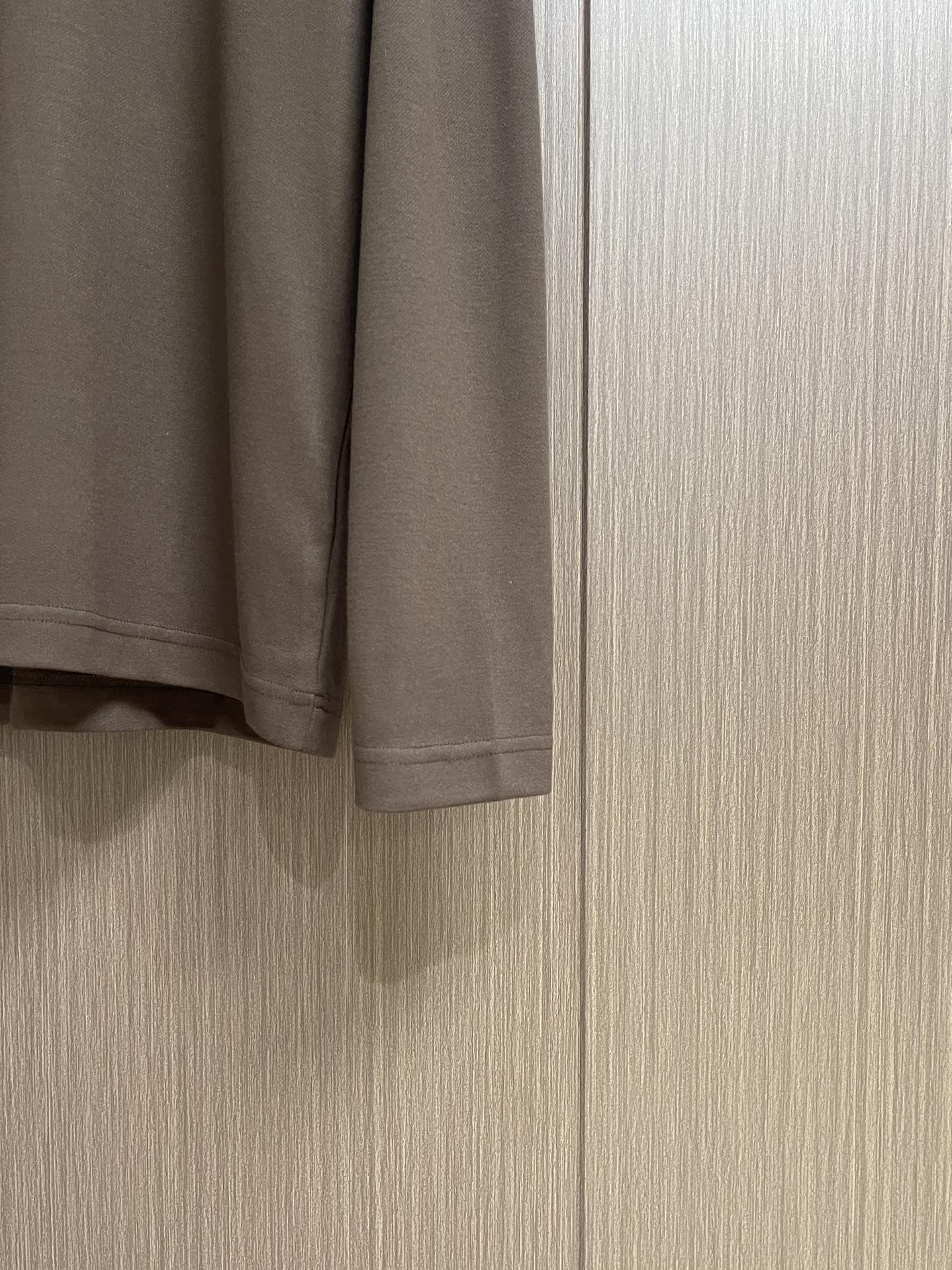Zegna 2025fw秋冬新品圆领长袖T恤，时尚休闲打底衫，进口优质澳绒打造，给您羊绒般的呵护、非常贴