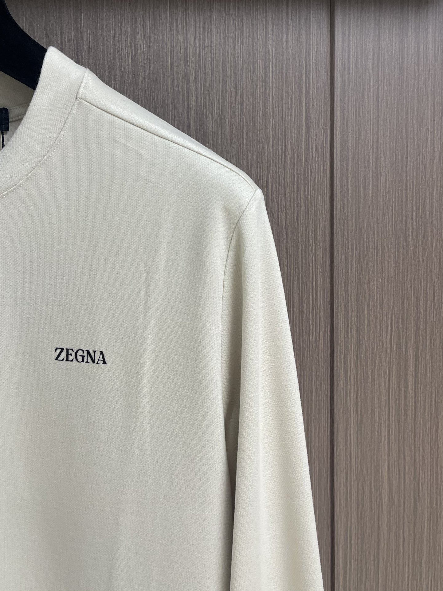 Zegna 2025fw秋冬新品圆领长袖T恤，时尚休闲打底衫，进口优质澳绒打造，给您羊绒般的呵护、非常贴