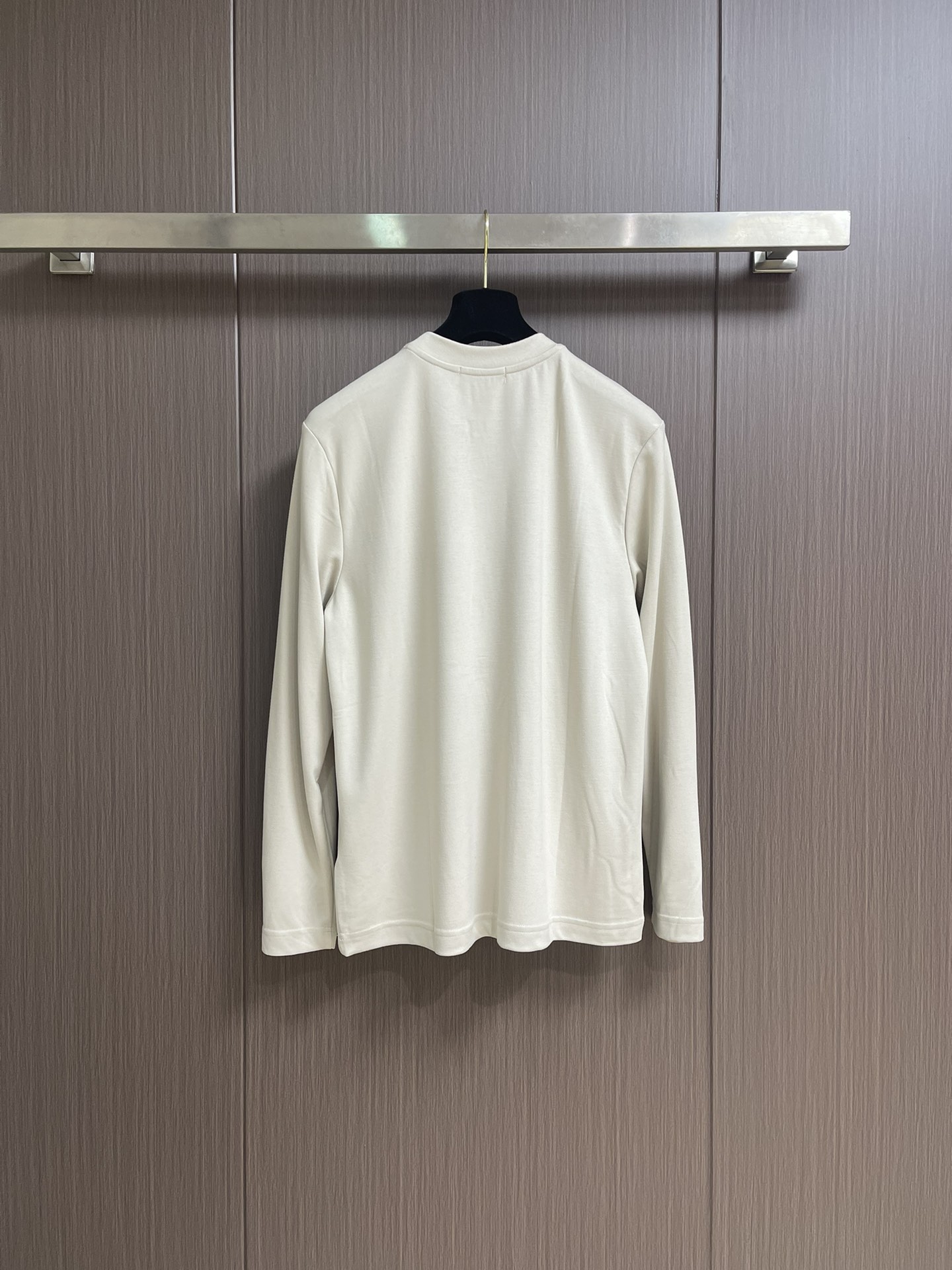 Zegna 2025fw秋冬新品圆领长袖T恤，时尚休闲打底衫，进口优质澳绒打造，给您羊绒般的呵护、非常贴