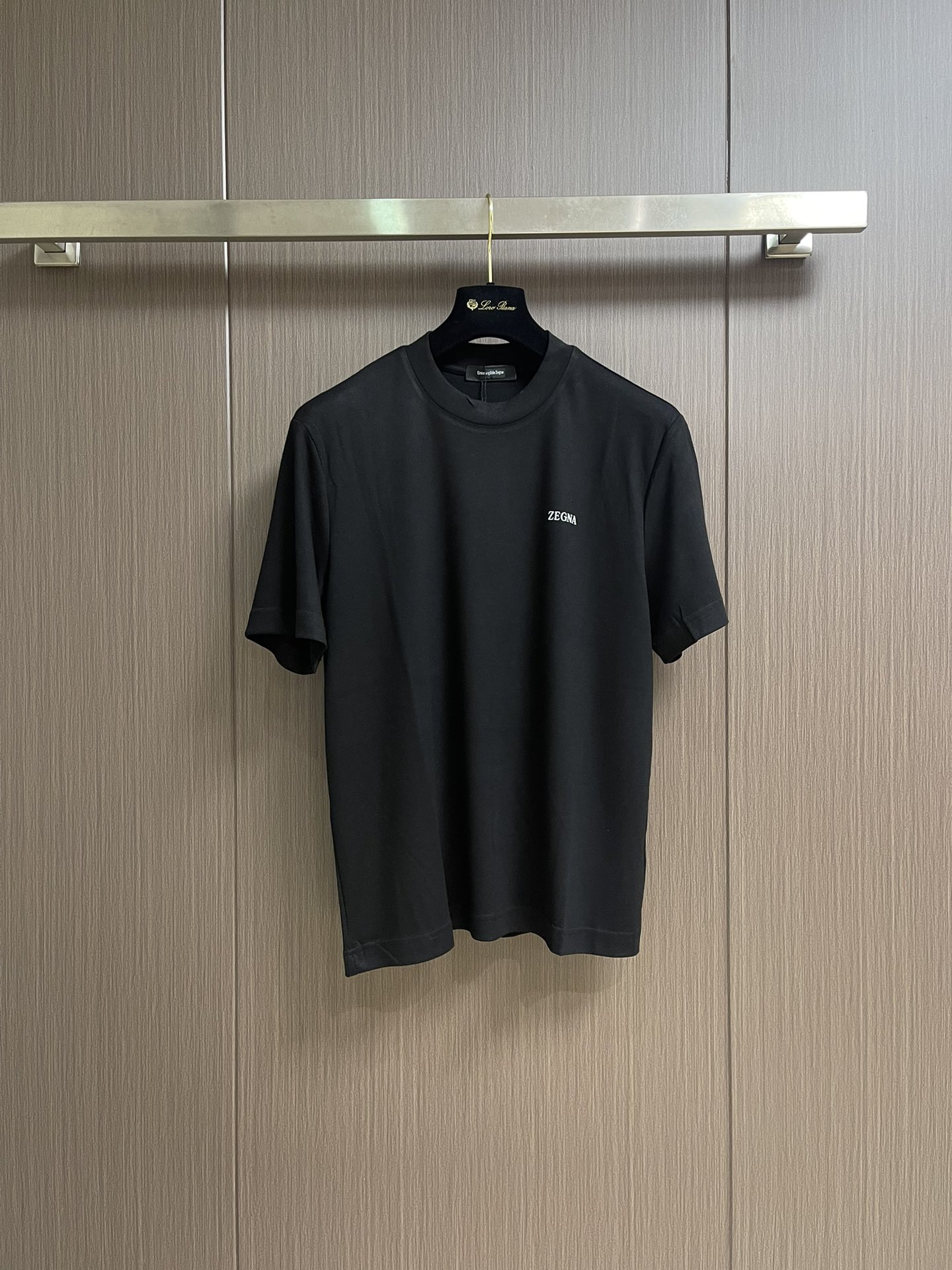 Zegna 2025fw秋冬新品圆领短袖T恤，时尚休闲打底衫，进口优质澳绒打造，给您羊绒般的呵护、非常贴