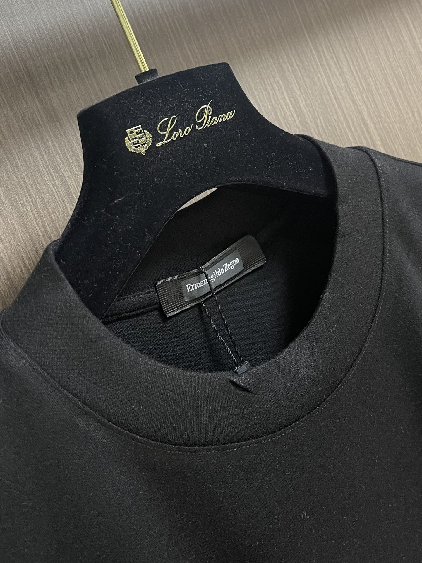 Zegna 2025fw秋冬新品圆领短袖T恤，时尚休闲打底衫，进口优质澳绒打造，给您羊绒般的呵护、非常贴