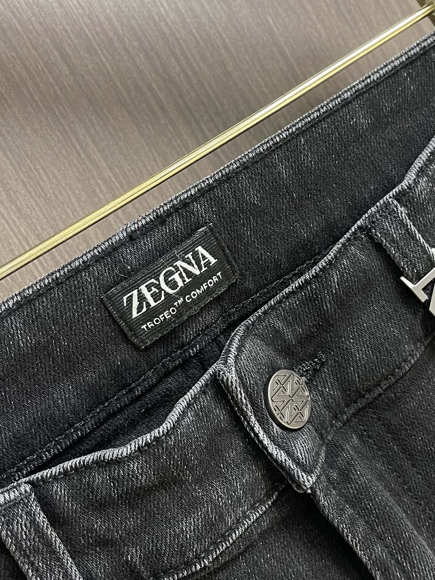 Ermenegildo Zegna 2025SS早秋新品，时尚休闲牛仔裤，进口原版水洗弹力面料，上身舒适