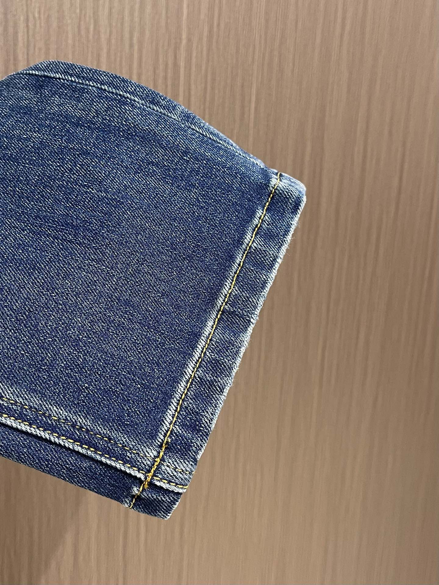 Prada 2025SS早秋新款品牌标识牛仔裤 原版定制复刻 客供五金辅料 原单品质 进口牛仔面料重工洗