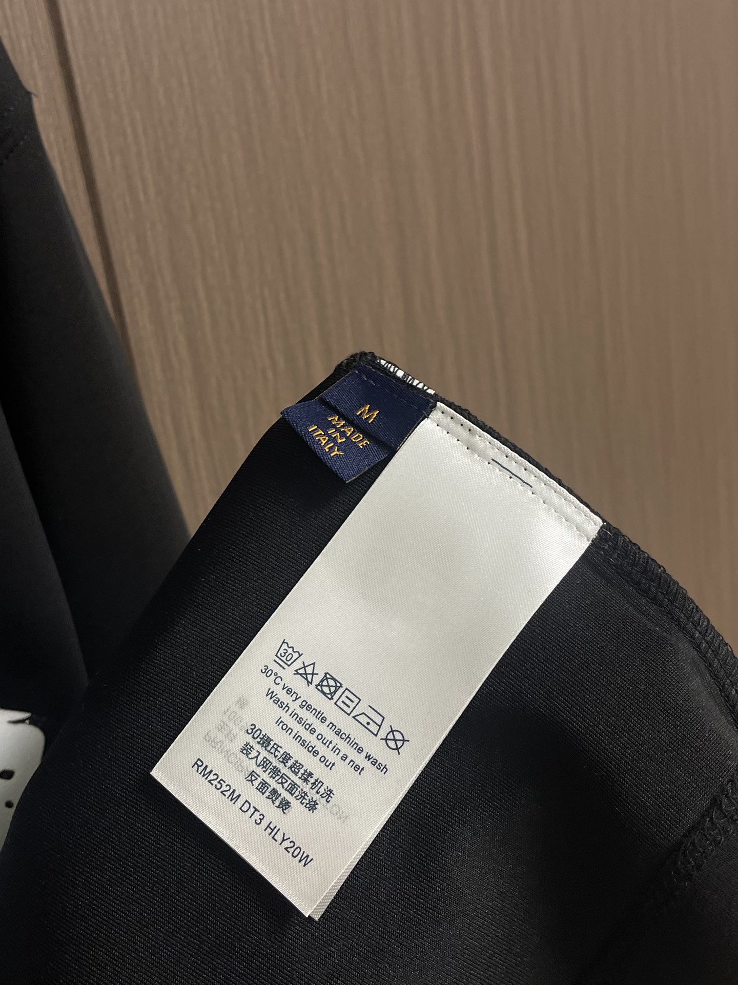 LV 2025fw 印花logo长袖t恤，定制260g全棉双纱紧密爽滑面料，布面干净，布纹清晰，手感非常