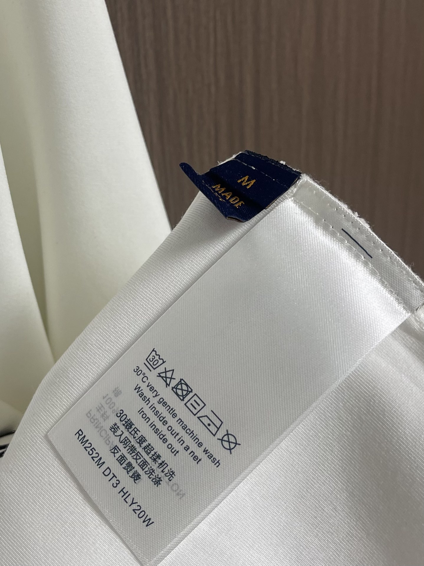 LV 2025fw 印花logo长袖t恤，定制260g全棉双纱紧密爽滑面料，布面干净，布纹清晰，手感非常