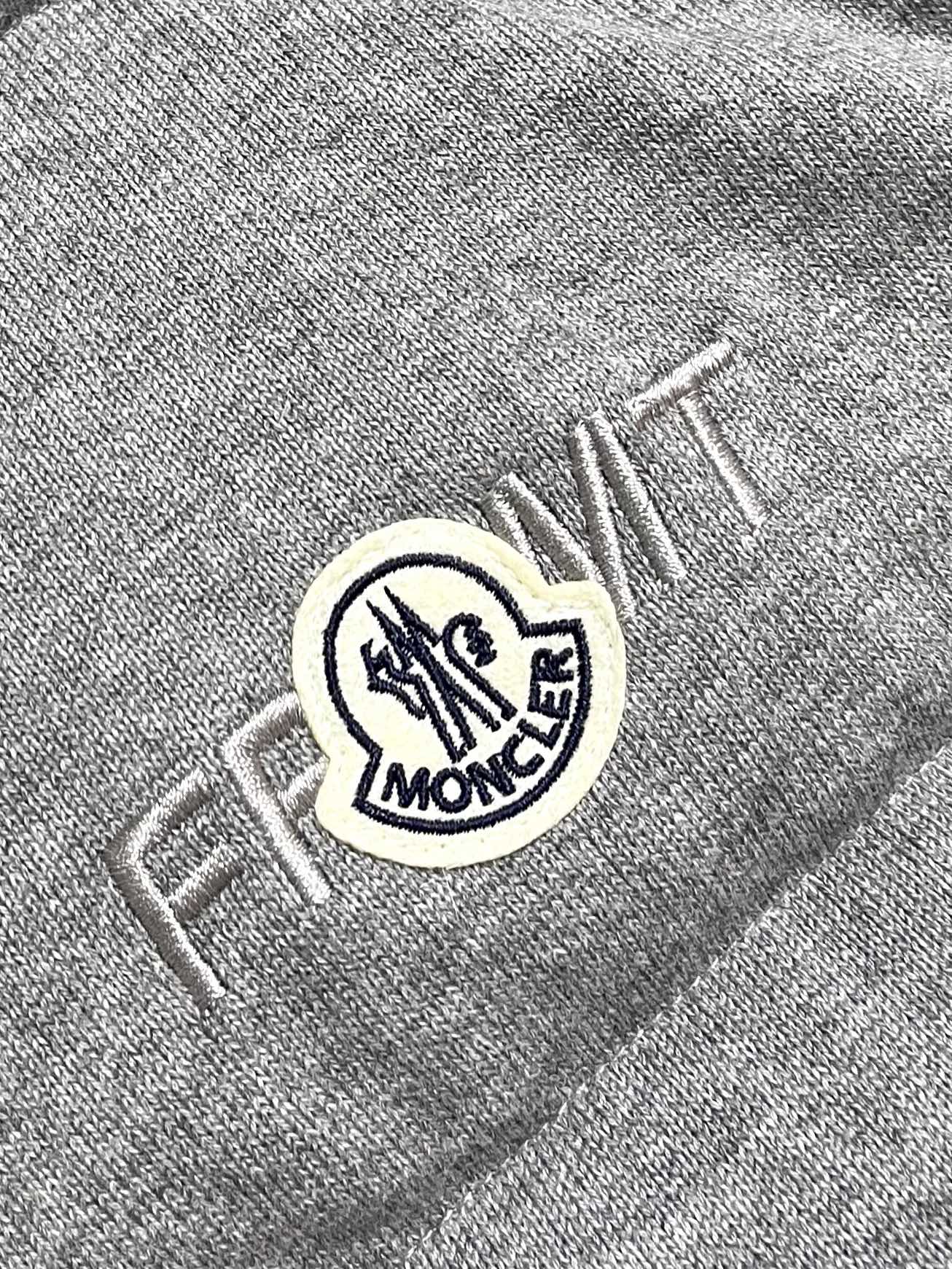 Moncler X FRT gilet男士藤原浩联名羽绒马甲背心 这款 Moner x FRT 男士羽绒