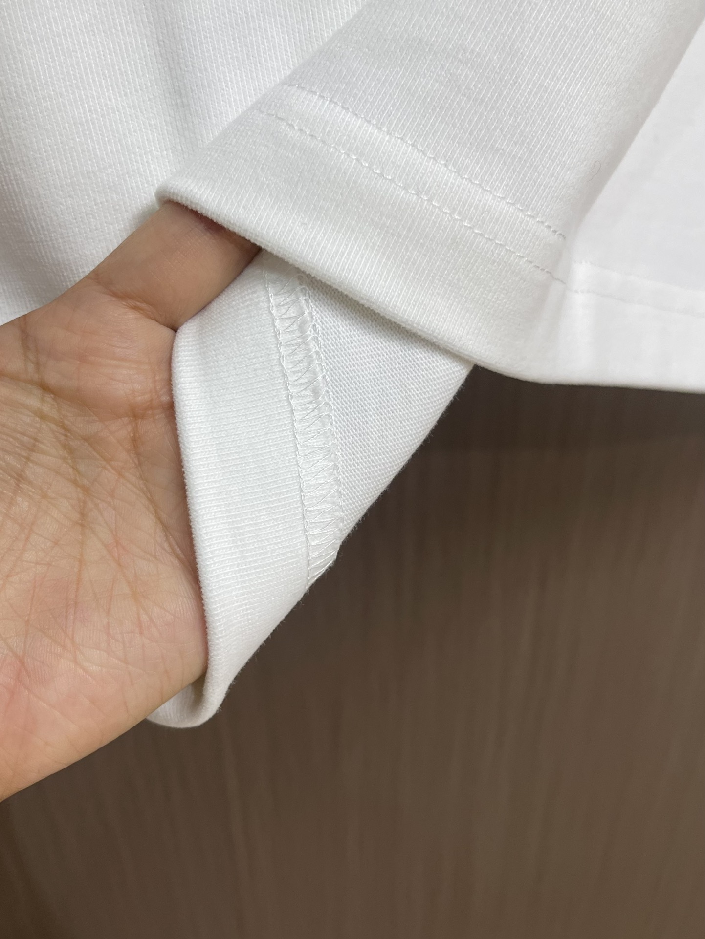 BALENCIAGA 印花logo标识短袖T恤，定织面料工艺洗水处理 高克重300克面料 质感十足 布面