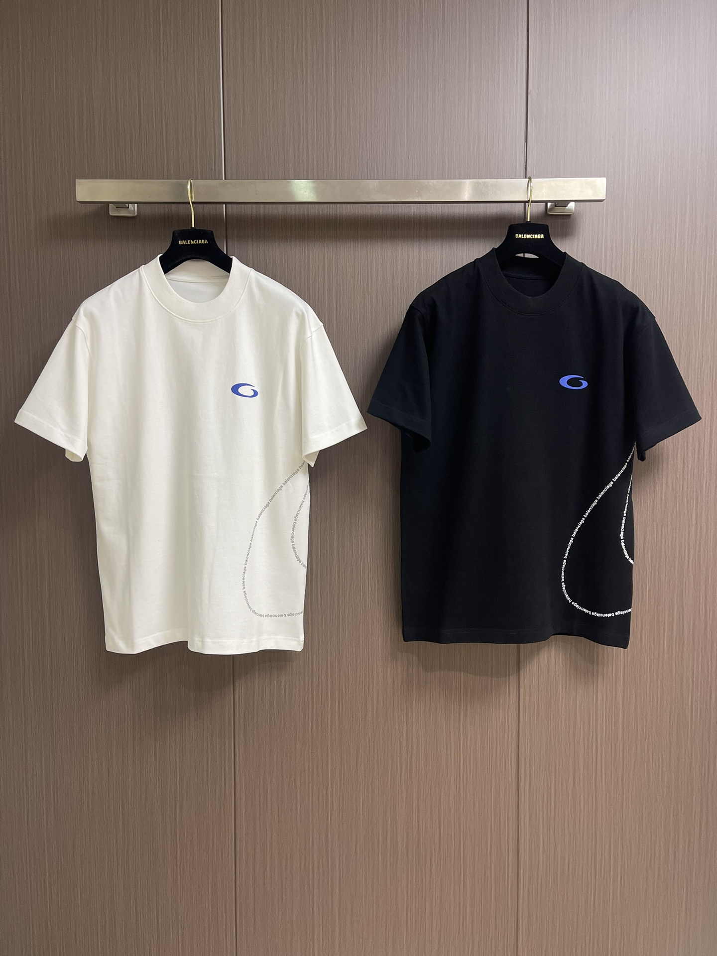 BALENCIAGA 印花logo标识短袖T恤，定织面料工艺洗水处理 高克重300克面料 质感十足 布面