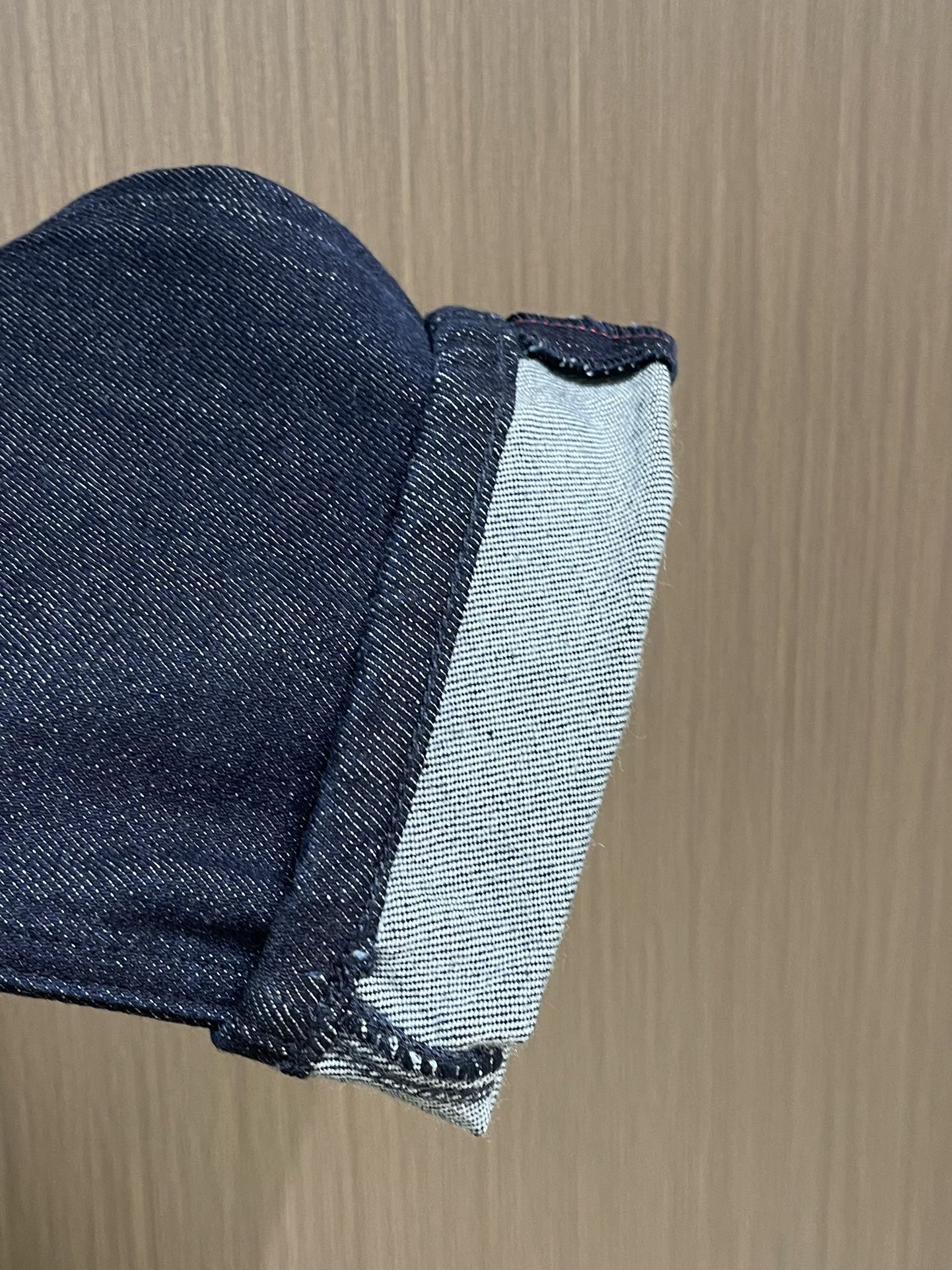 Dior 新款卷边牛仔裤 进口土耳其纯棉牛仔牛面料 色泽靓丽，透气，修身版型 微弹力面料 随意百搭 久洗