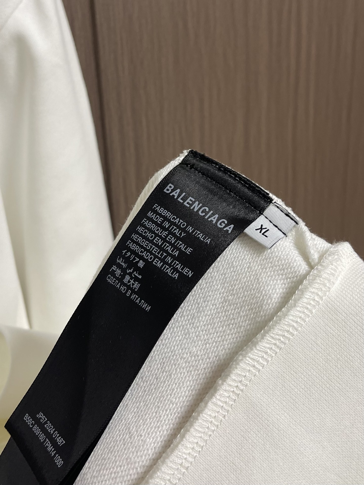 BALENCIAGA 巴黎世家logo标识印花拉链连帽卫衣，定织420G重磅鱼鳞毛圈面料抓绒处理，订染并
