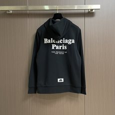 BALENCIAGA 巴黎世家logo标识印花拉链连帽卫衣,定织420G重磅鱼鳞毛圈面料抓绒处理,订染并 BALENCIAGA 巴黎世家logo标识印花拉链连帽卫衣,定织420G重磅鱼鳞毛圈面料抓绒处理,订染并