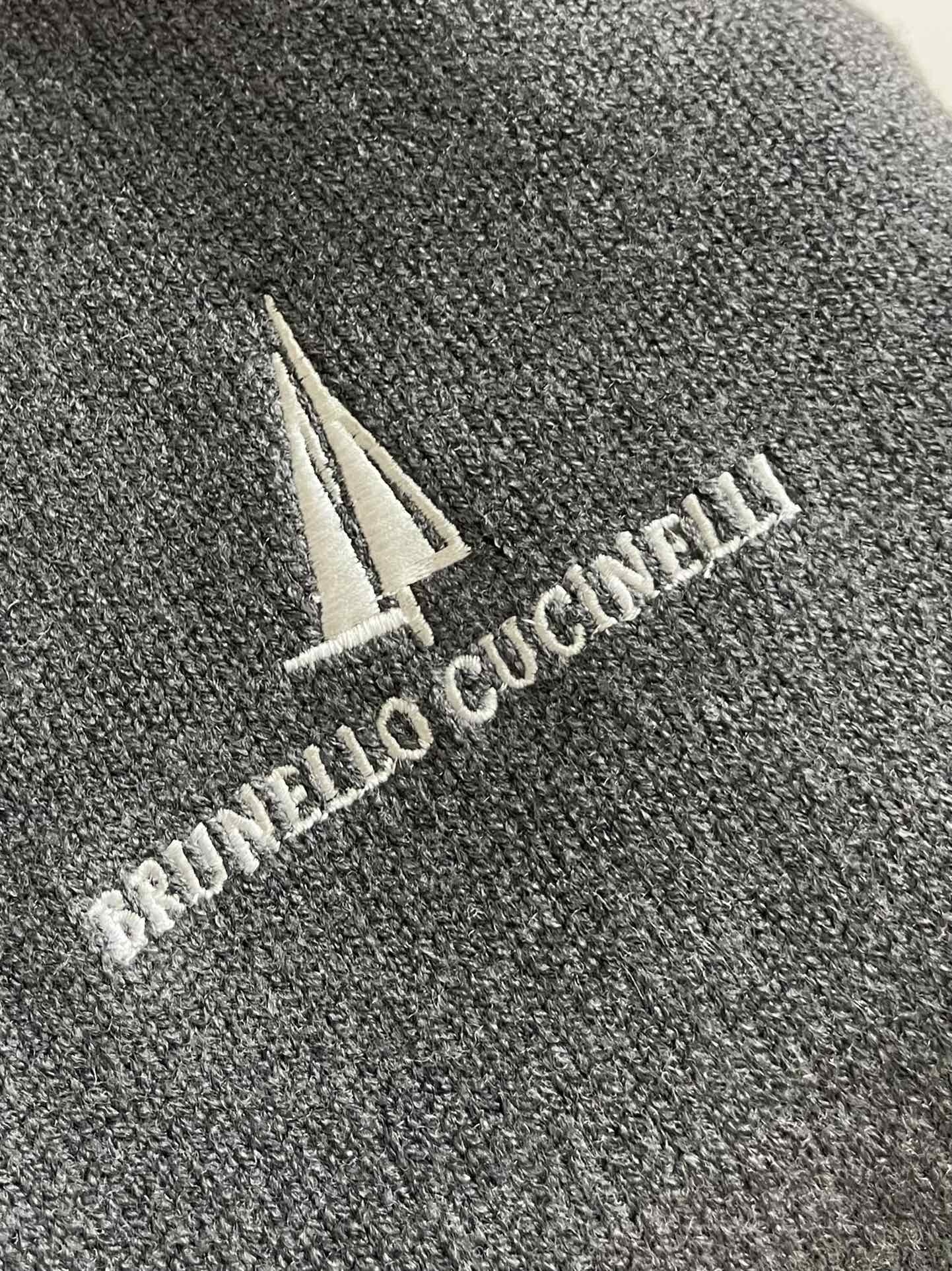 BrunelloCucinelli布鲁内洛.库奇内利 BC 2025ss秋冬新品小高领拉链针织毛衣外套,