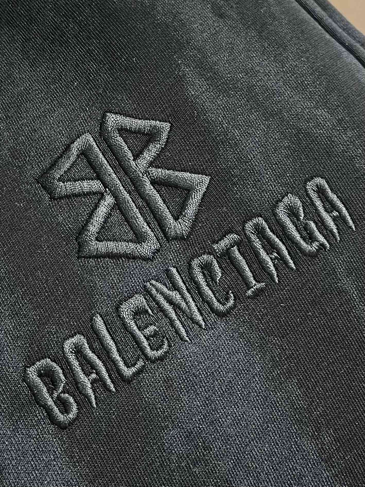 Balenciaga 2025SS早秋新款直筒休闲卫裤，简约时尚新款定制面料，身穿手感舒适 低调不失奢华
