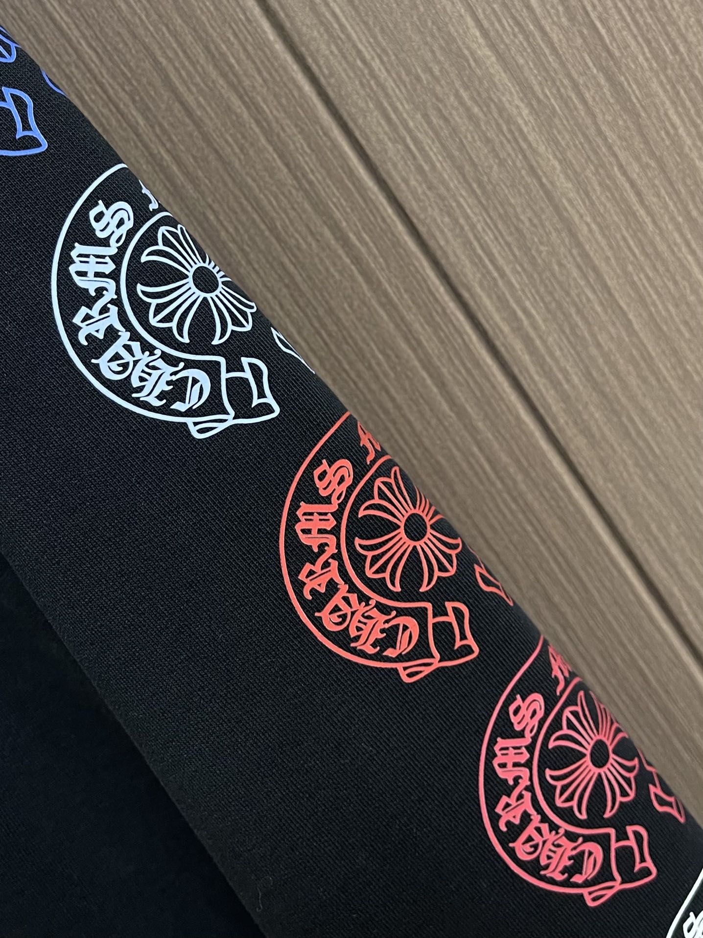 Chrome Hearts CH 克罗心 2025ss马蹄梵文印花长袖T恤，高克重高密度高品质 毛料柔软
