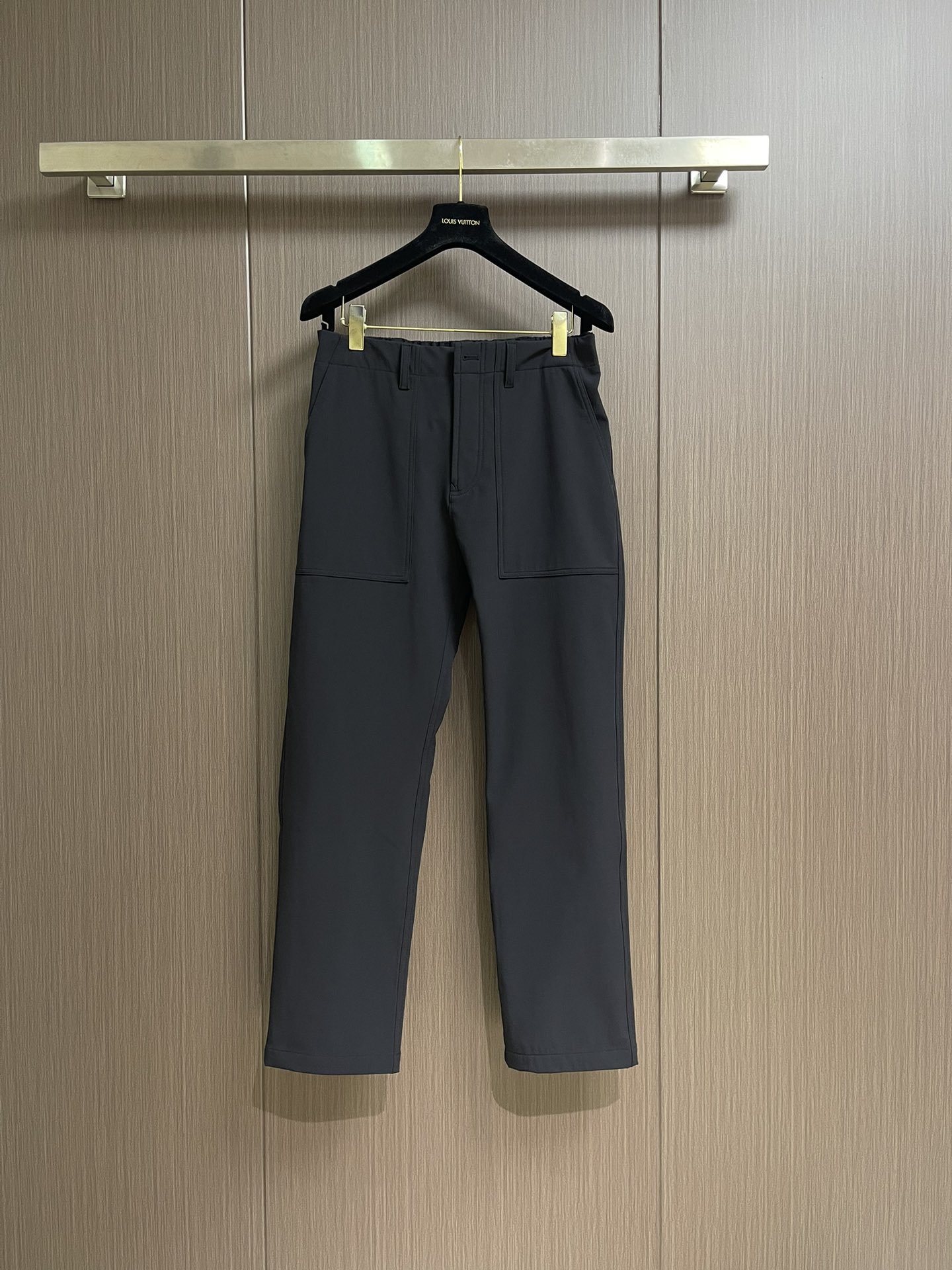 NO:548589,STONE ISLAND 2025ss autumn and winter new casual pants, using imported fabrics, soft, comfortable and textured, original hardware accessories, exquisite details, and super invincible upper body effect. Shangpin fabrics are made with ingenious craftsmanship to show the outstanding style of quality. Must-have styles!  A definitely worth having!  Size M-3XL, alexander wang19860909STONE ISLAND 石头岛2025ss秋冬新款休闲裤,选用进口面料,柔软舒适有质感,原版五金配件,细节处理精致,上身效果超级无敌赞.尚选面料匠心而制 彰显卓越臻品风范 必备款式！绝对值得拥有的一条！尺码M-3XL,,alexander wang,Men's clothing