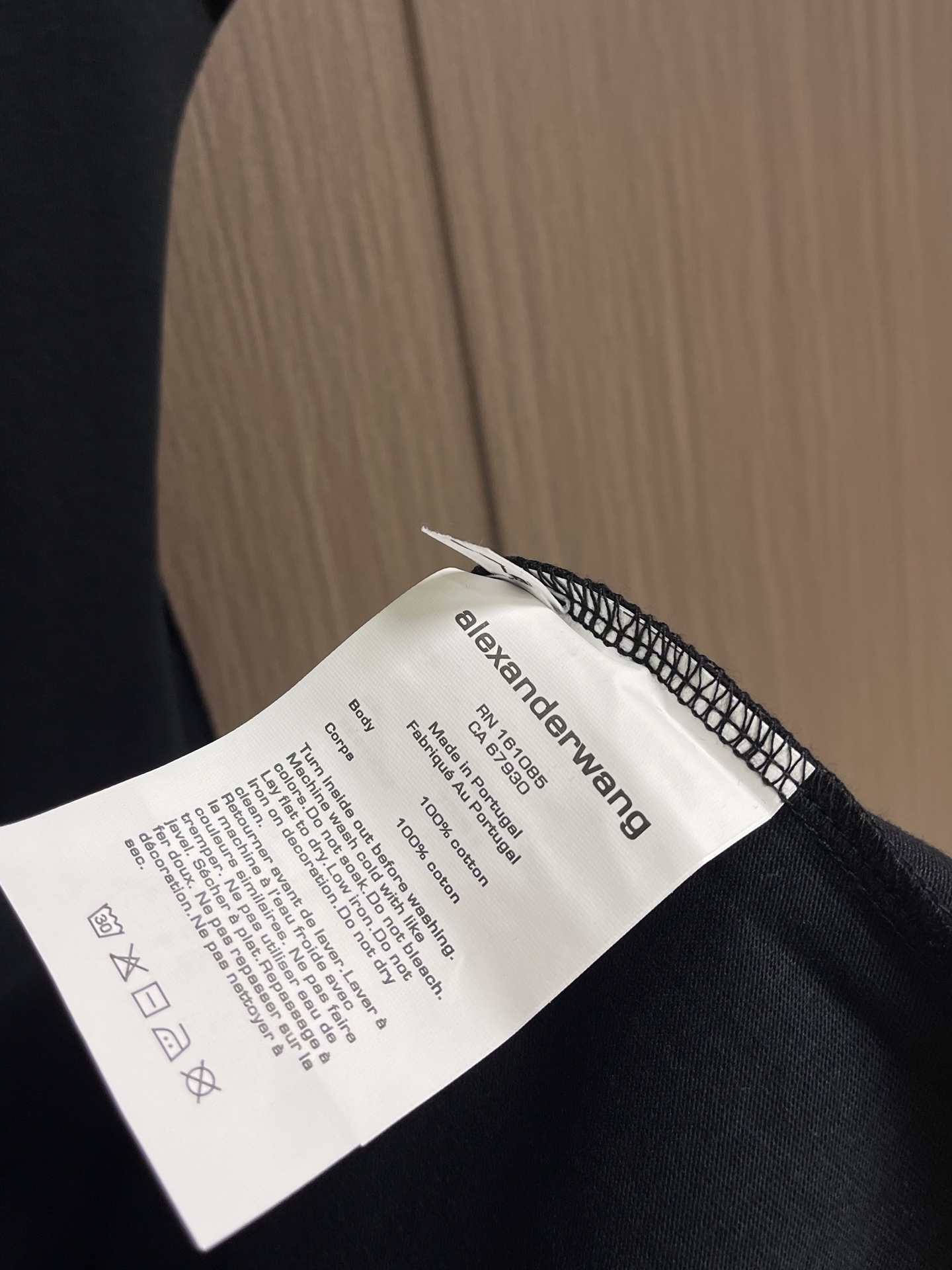 Alexander Wang 徽标刺绣坎肩背心 定制高支长绒棉 细腻柔软 舒适亲肤 以极致纯粹的黑 诠释
