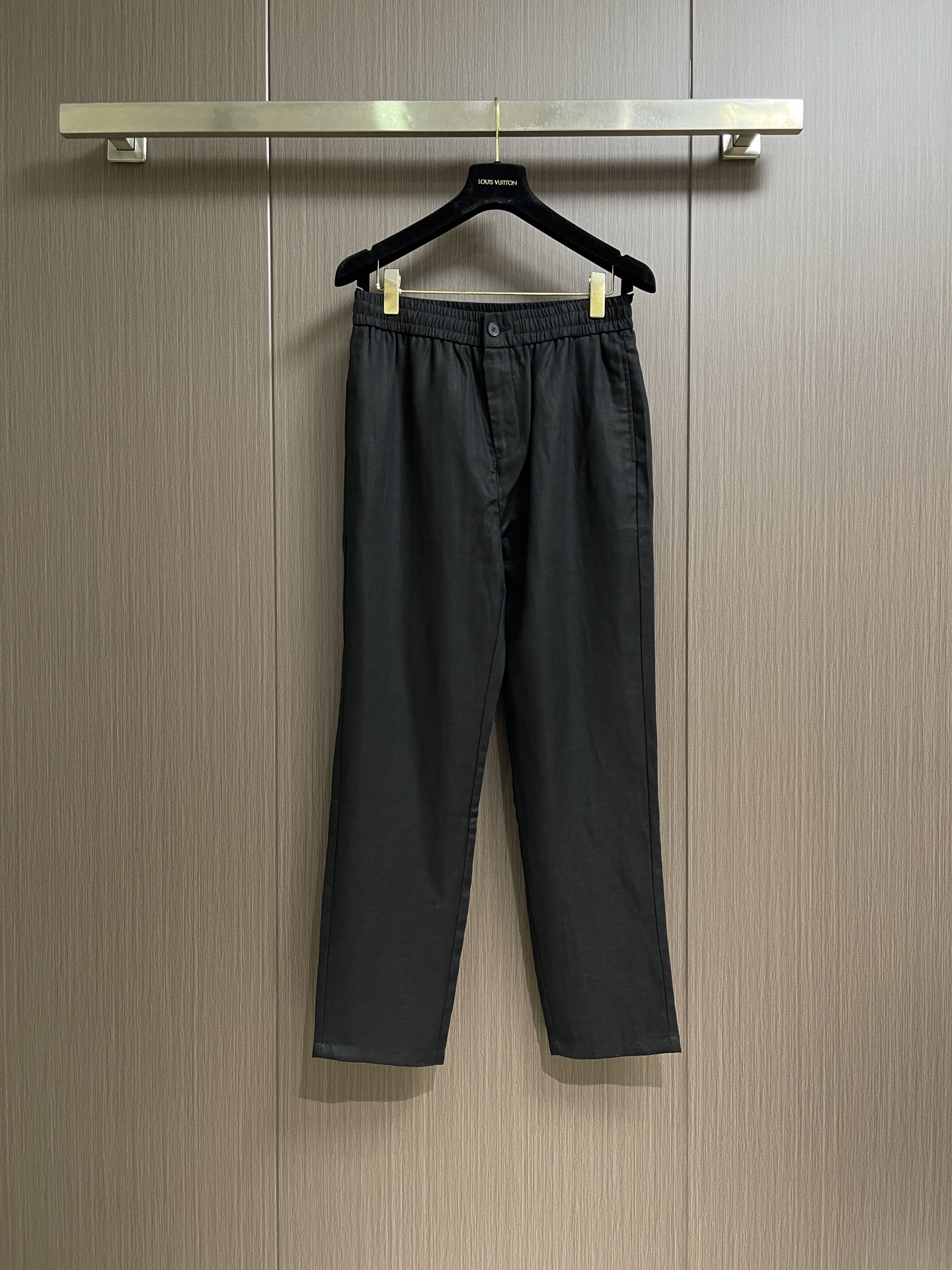 NO:856396,Zegna 2026SS spring and summer new style, linen casual trousers. Original trousers with casual and versatile upper body, casual and lazy range, advanced custom fabrics, customized craftsmanship, overwhelming comfort. High-end atmosphere. Sizes S-XXXL S code waist 72 hip 102 trouser length 101.5 M code waist 75 hip 106 trouser length 103 L code waist 78 hip 110  Pants length 104.519860909Zegna 2026SS春夏季新款,亚麻休闲长裤.原版裤型上身休闲百搭、随性慵懒范,高级定制面料,订制工艺 舒适感爆棚.高端大气.尺码S-XXXL S码 腰围72 臀围102 裤长101.5  M码 腰围75 臀围106 裤长103 L码 腰围78 臀围110 裤长104.5  XL码 腰围81臀围114 裤长106 2XL码 腰围84 臀围118 裤长107.5 3XL码 腰围87 臀围122 裤长109,,,Men's clothing