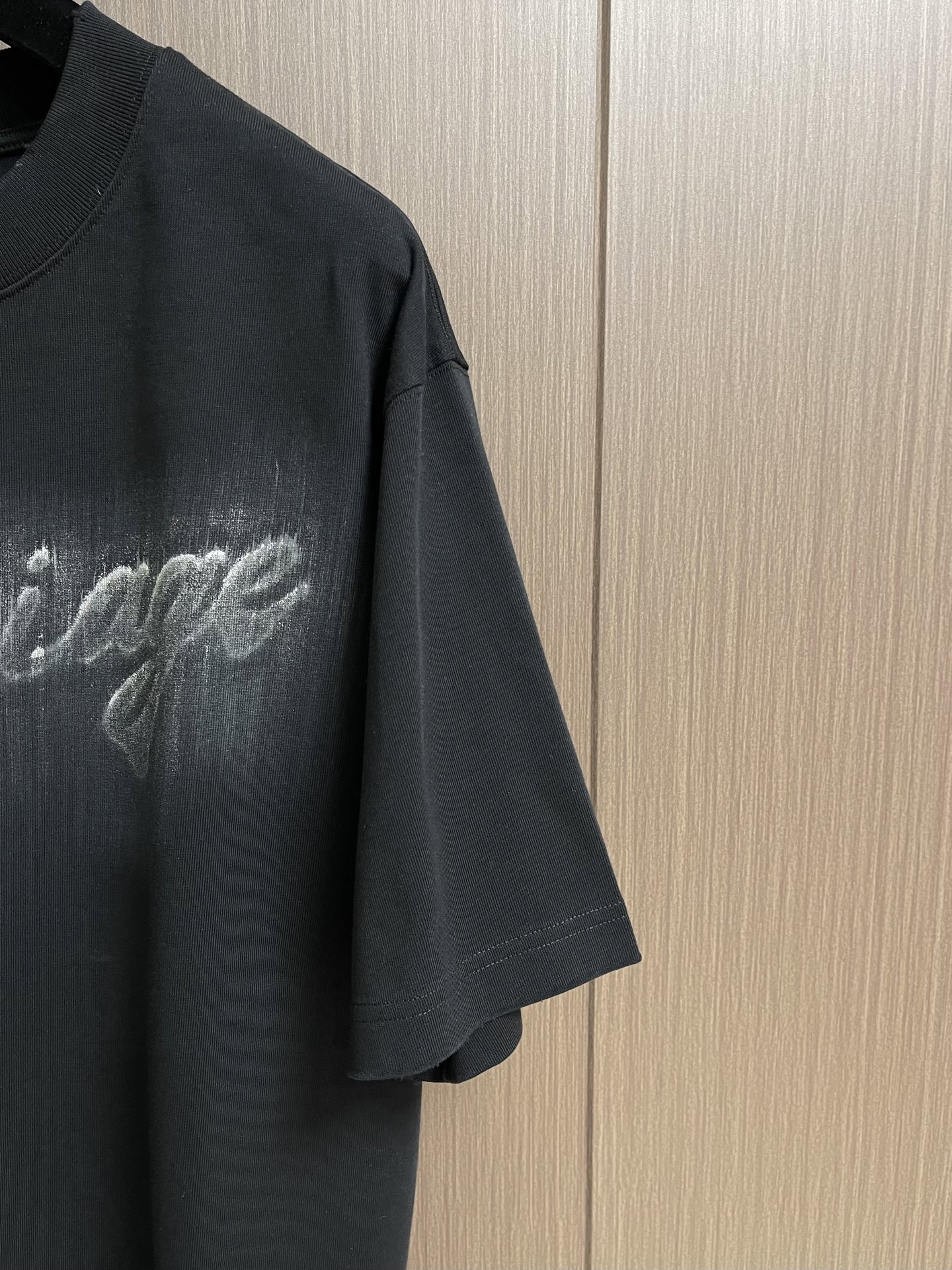 Balenciaga 2026ss新款印花短袖T恤，成衣洗水，设计感十足 ，面料采用巴黎ZP定织定染全棉