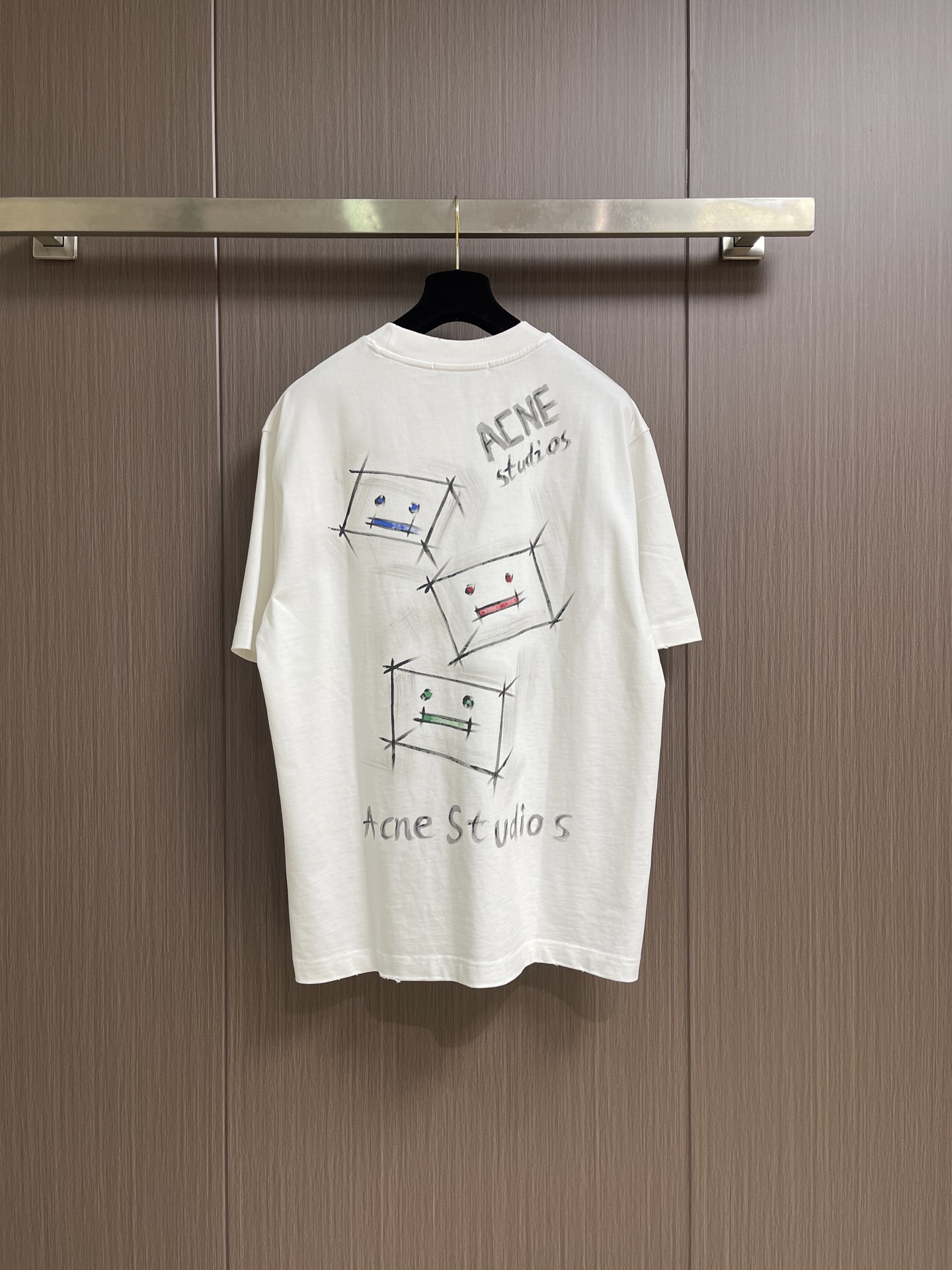 Acne Studios 2026SS春夏新款涂鸦手绘印花短袖T恤，太帅了 印花很有质感，日常穿搭很自在