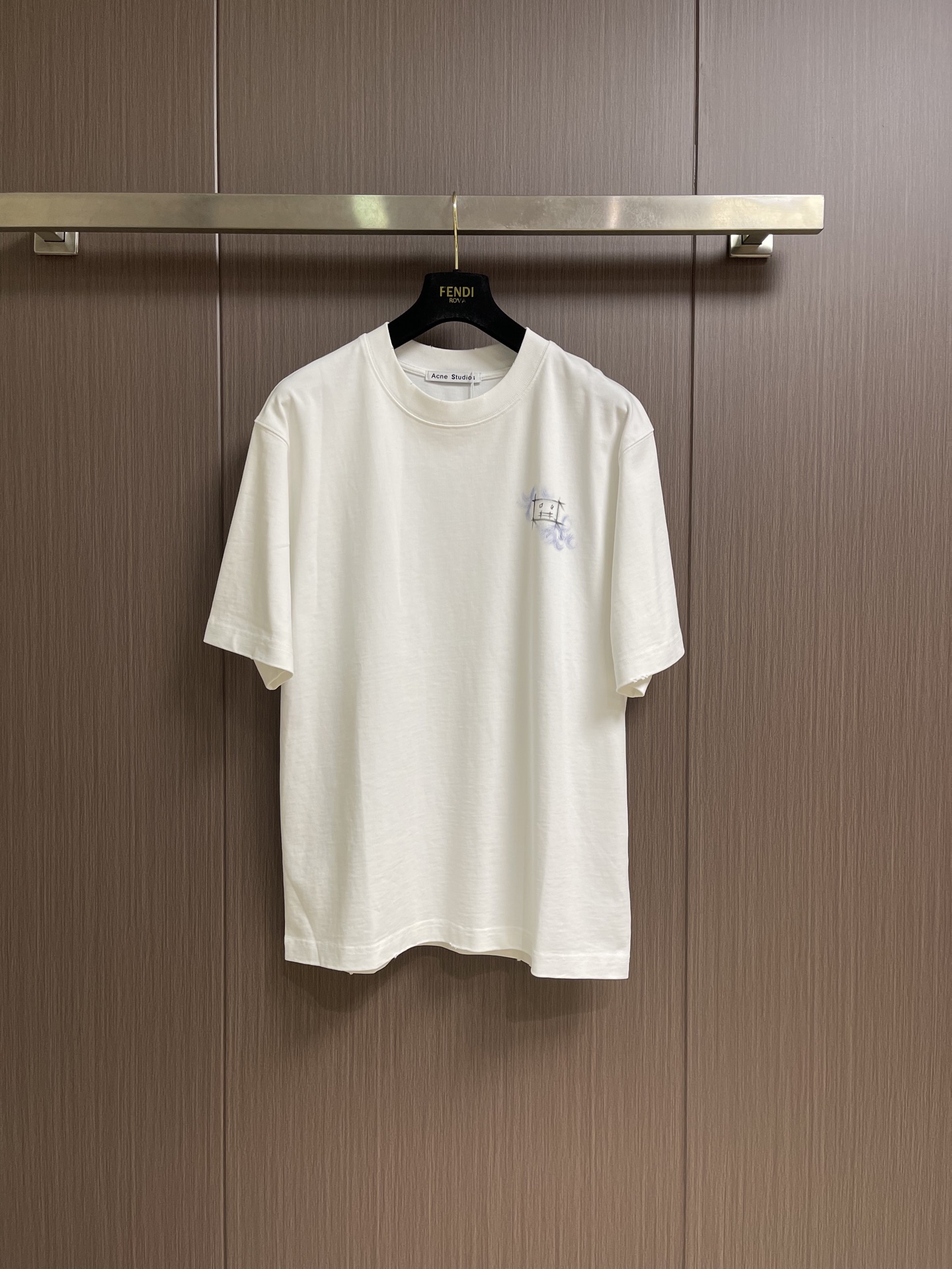 Acne Studios 2026SS春夏新款涂鸦手绘印花短袖T恤，太帅了 印花很有质感，日常穿搭很自在