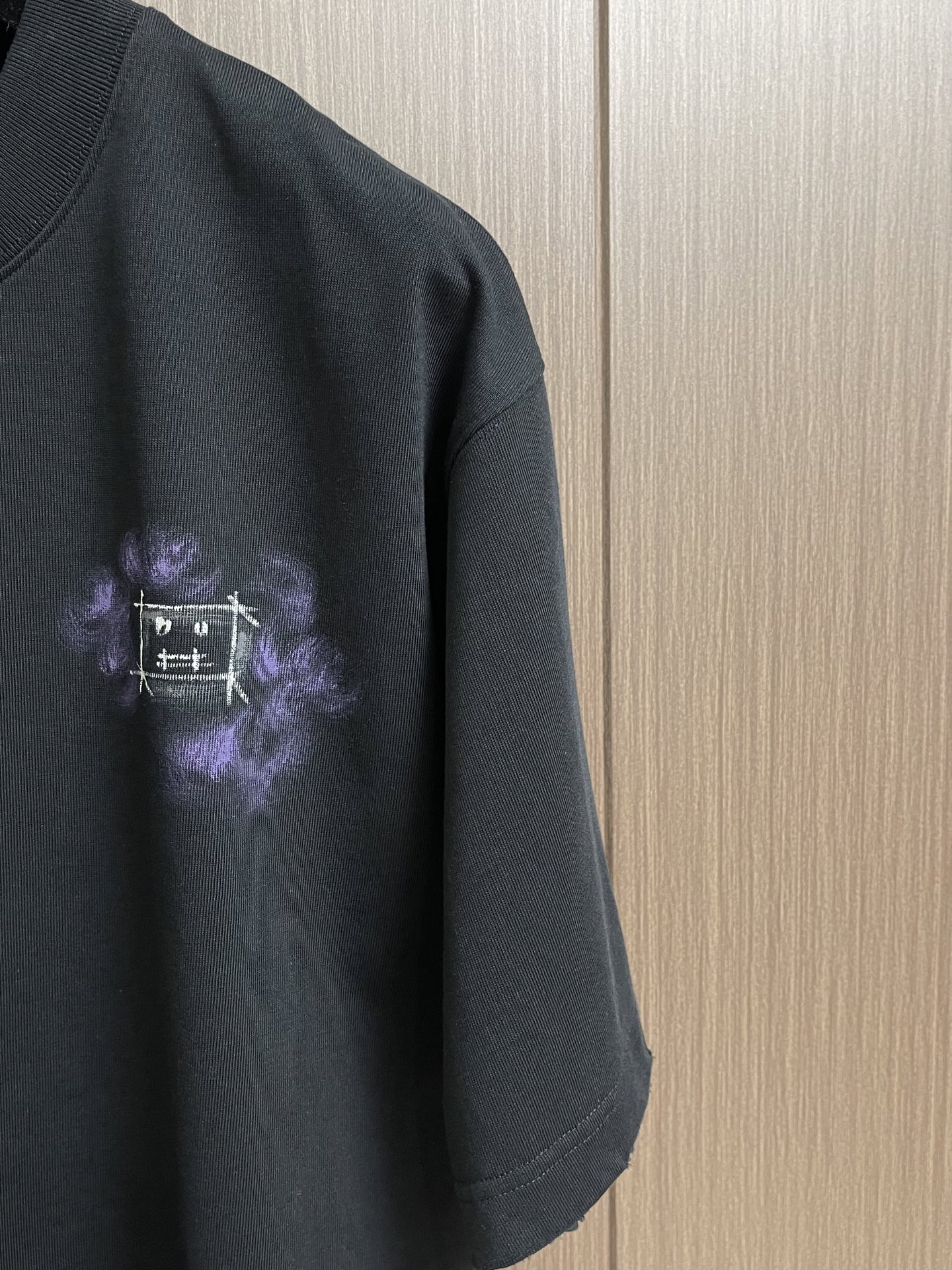 Acne Studios 2026SS春夏新款涂鸦手绘印花短袖T恤，太帅了 印花很有质感，日常穿搭很自在