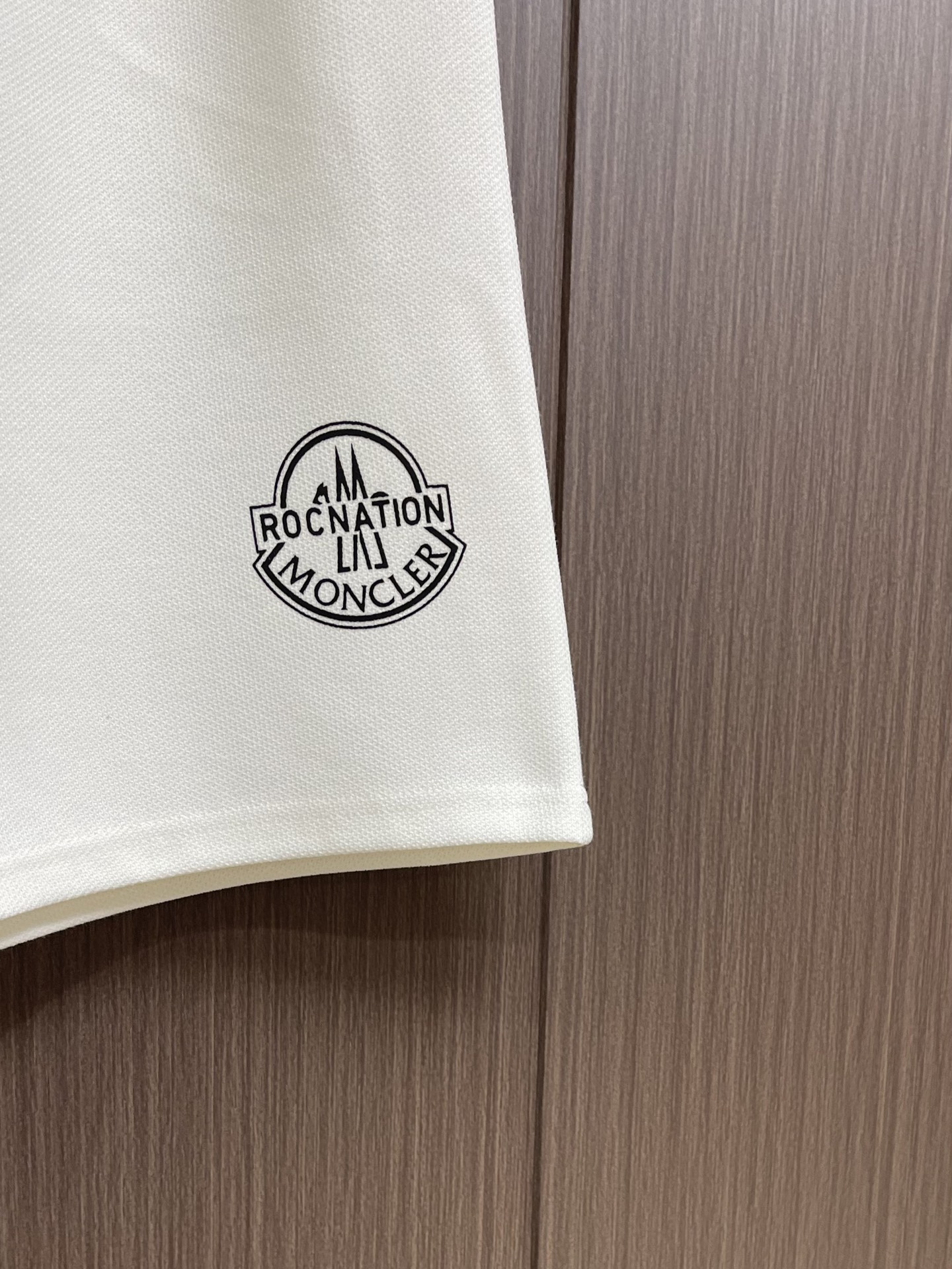 Moncler 2026ss新款logo印花短裤，定制博鳞大卫衣面料380克重 字母硅胶印花工艺，手感非