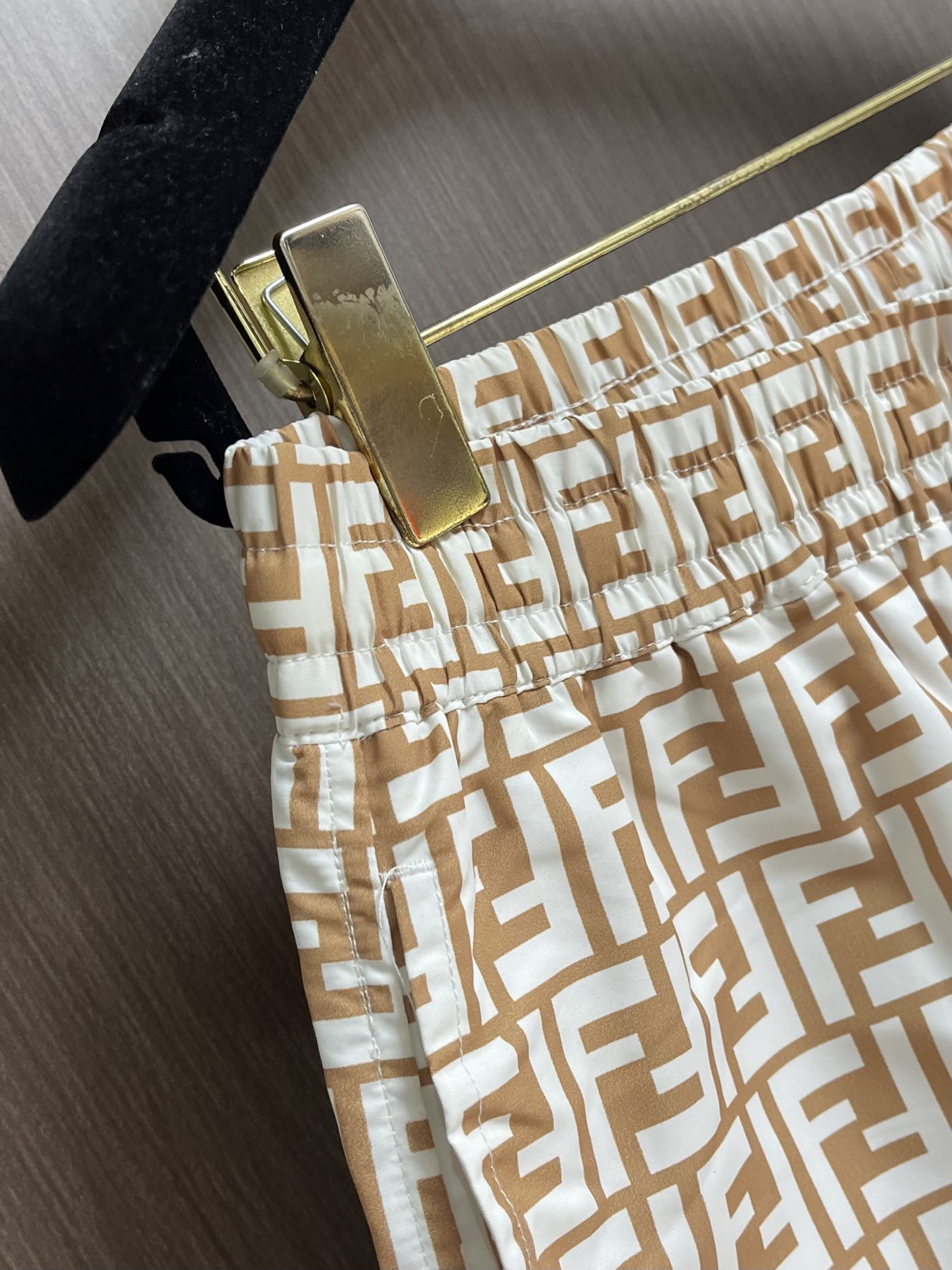 FENDI 2026SS全幅提花运动短裤，经典满印设计，精致做工，采用客供面料打造，版型立体有型，专门进