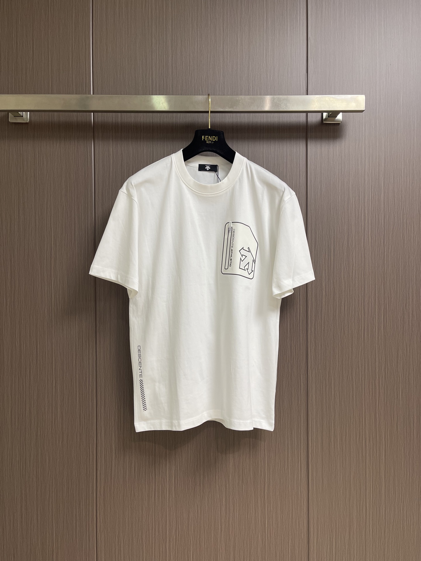 整套 Descente 迪桑特经典基础印花款男女情侣百搭同款短袖t恤短裤套装 重磅270g定制32支原版