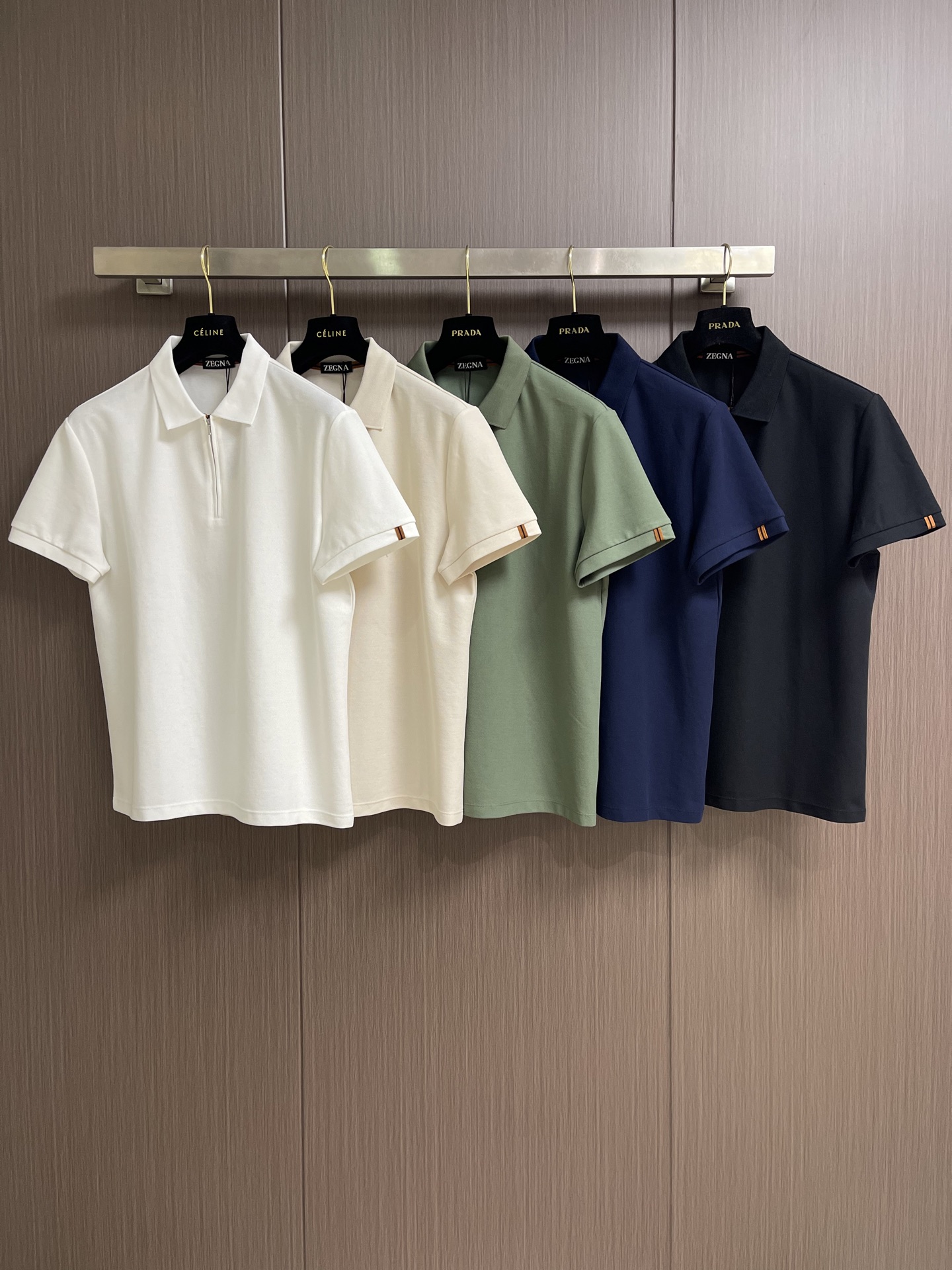 Zegna 2026ss早春时装款拉链门襟男士短袖针织Polo衫，非常明星级的一款单品，颜值度极高，即大
