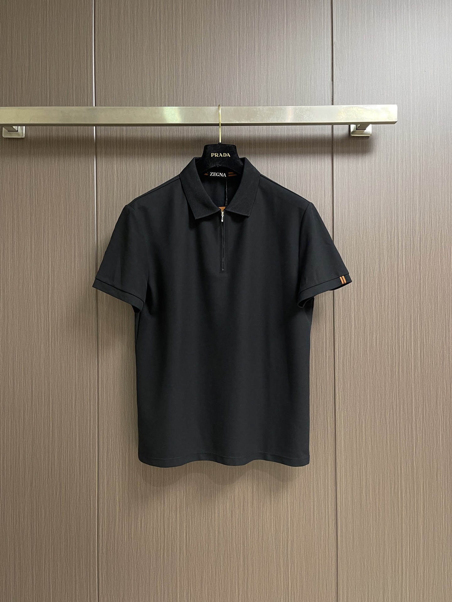 Zegna 2026ss早春时装款拉链门襟男士短袖针织Polo衫，非常明星级的一款单品，颜值度极高，即大