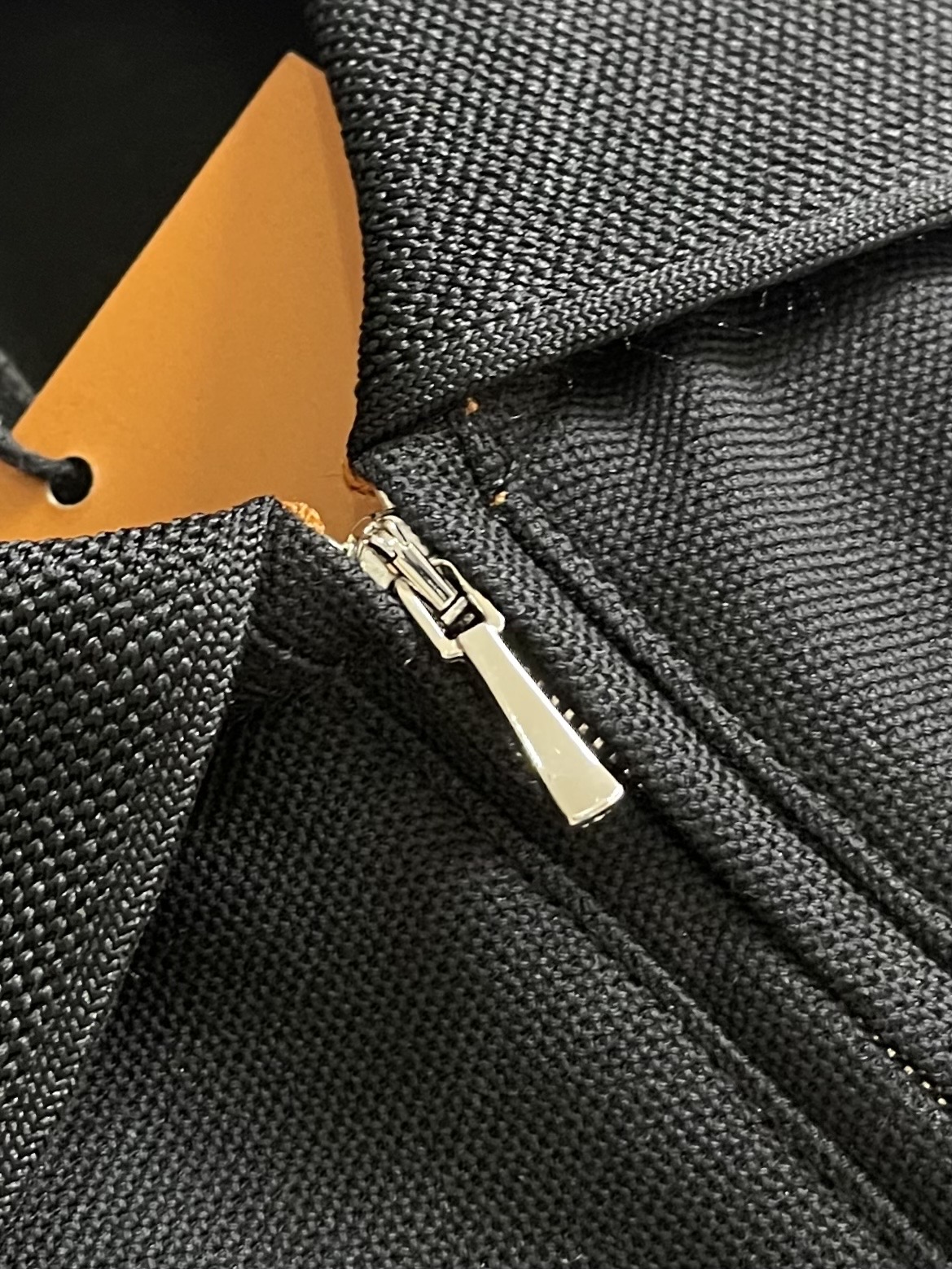 Zegna 2026ss早春时装款拉链门襟男士短袖针织Polo衫，非常明星级的一款单品，颜值度极高，即大