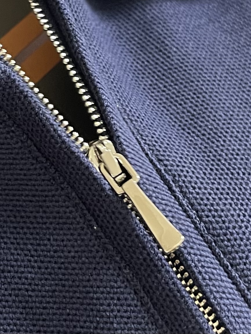 Zegna 2026ss早春时装款拉链门襟男士短袖针织Polo衫，非常明星级的一款单品，颜值度极高，即大
