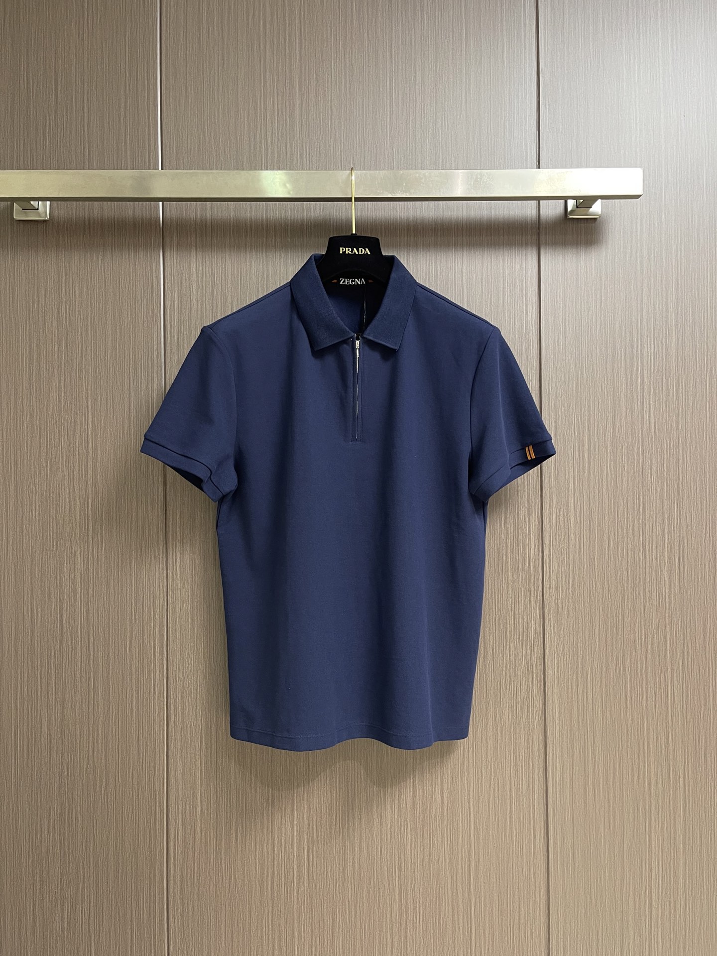 Zegna 2026ss早春时装款拉链门襟男士短袖针织Polo衫，非常明星级的一款单品，颜值度极高，即大
