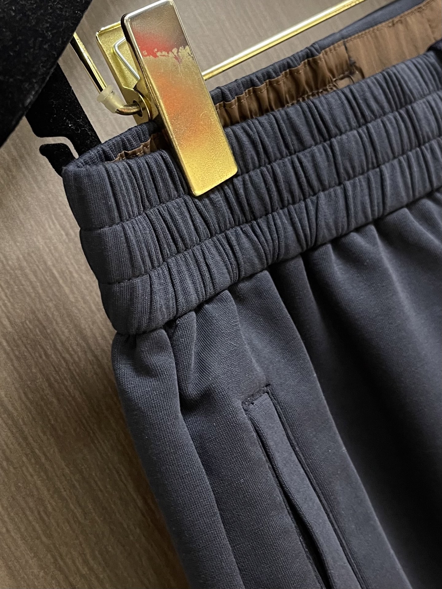 Zegna 杰尼亚休闲短裤，质感亲肤又舒爽，简约logo标识刺绣，拉绳头等细节，做工精细完美百搭任何上衣