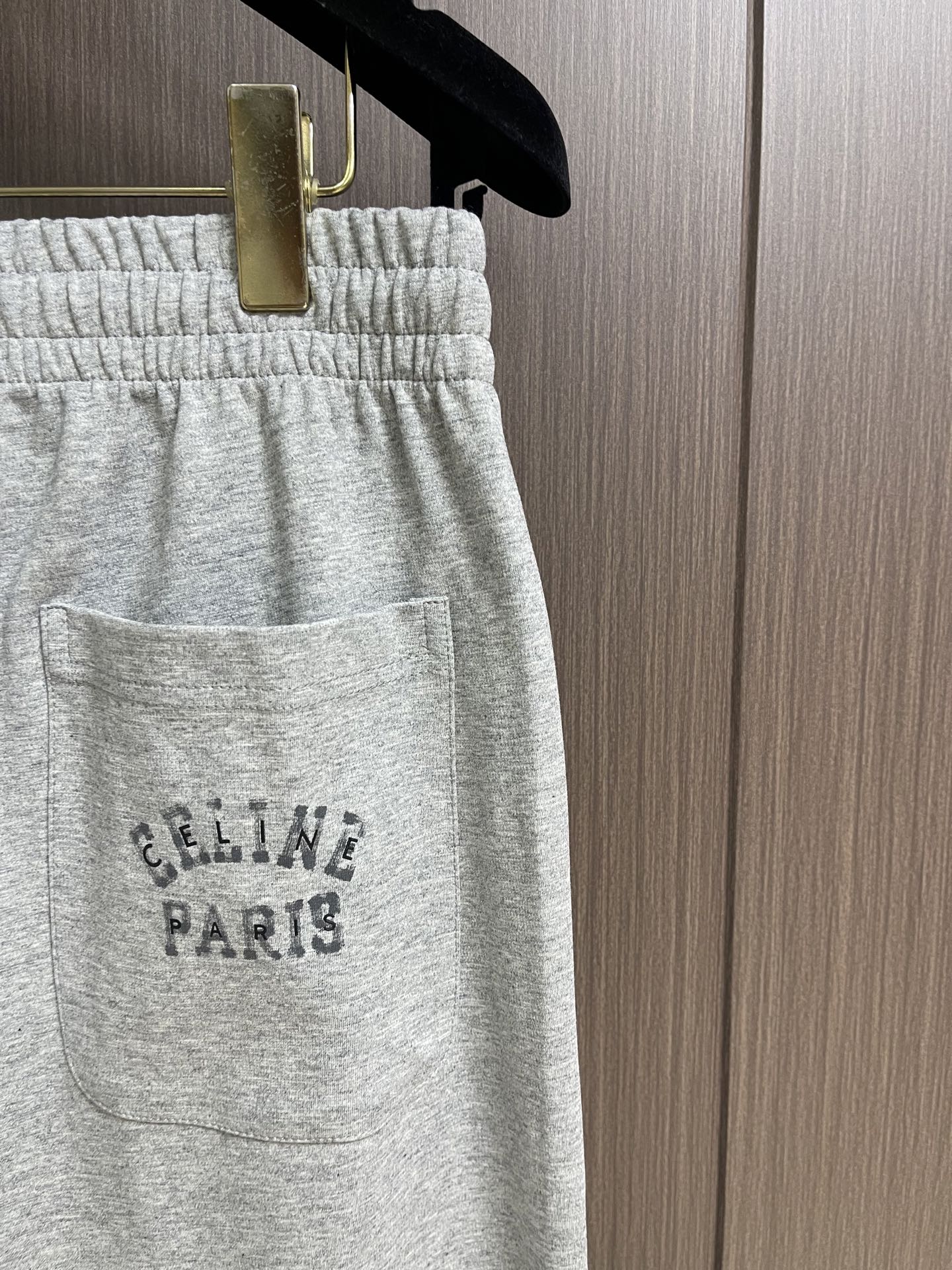 Celine 2026ss大元素刺绣logo标识字母男女同款简约休闲百搭棉质卫裤，男女时尚字母装饰运动休