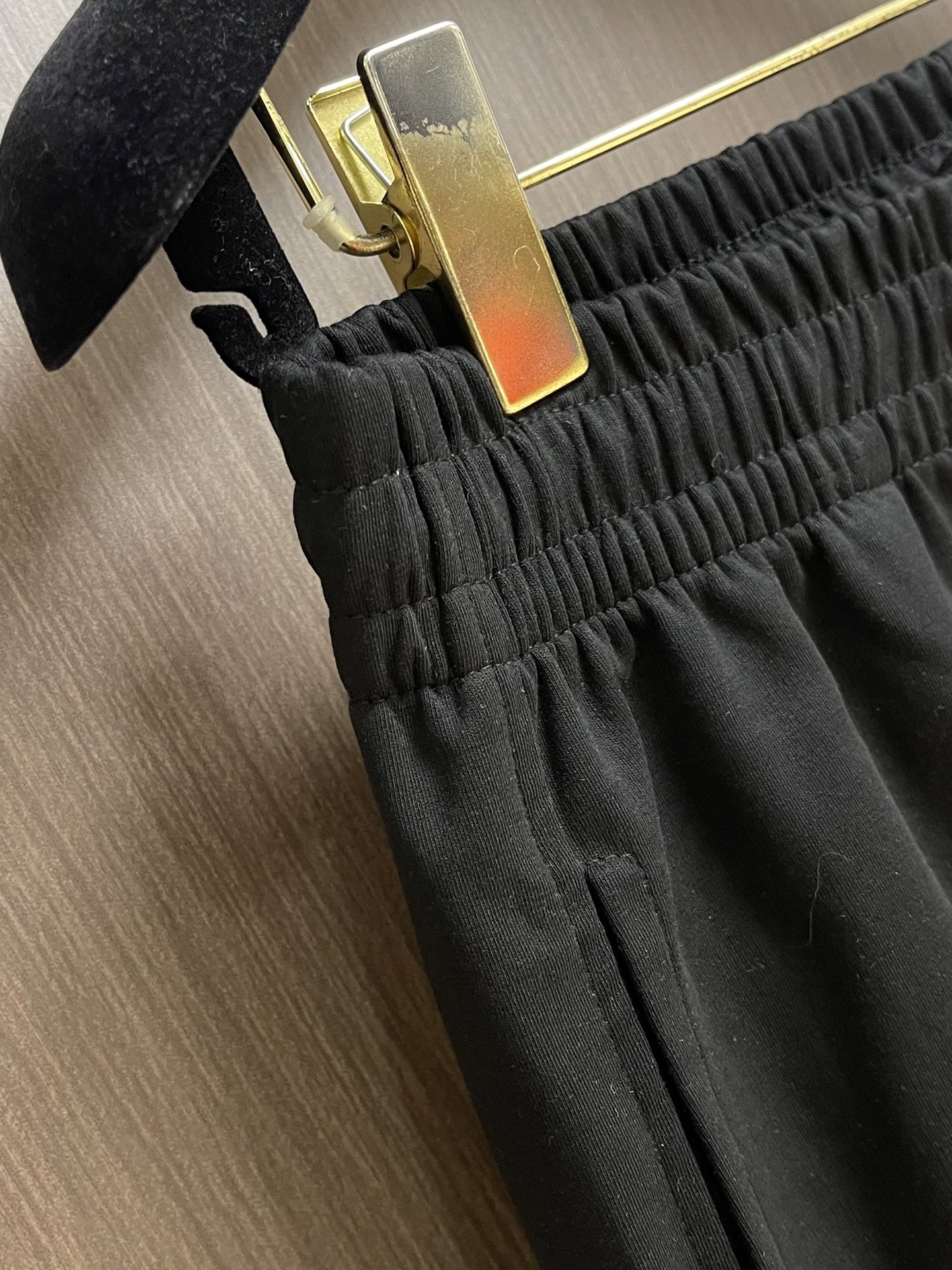 Celine 2026ss大元素刺绣logo标识字母男女同款简约休闲百搭棉质卫裤，男女时尚字母装饰运动休