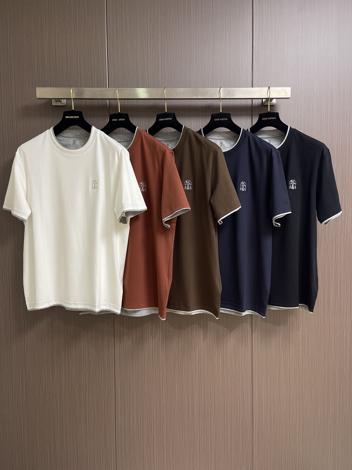 Brunello Cucinelli BC 胸前刺绣品牌标识圆领短袖T恤，2026SS早春新款短袖 男士