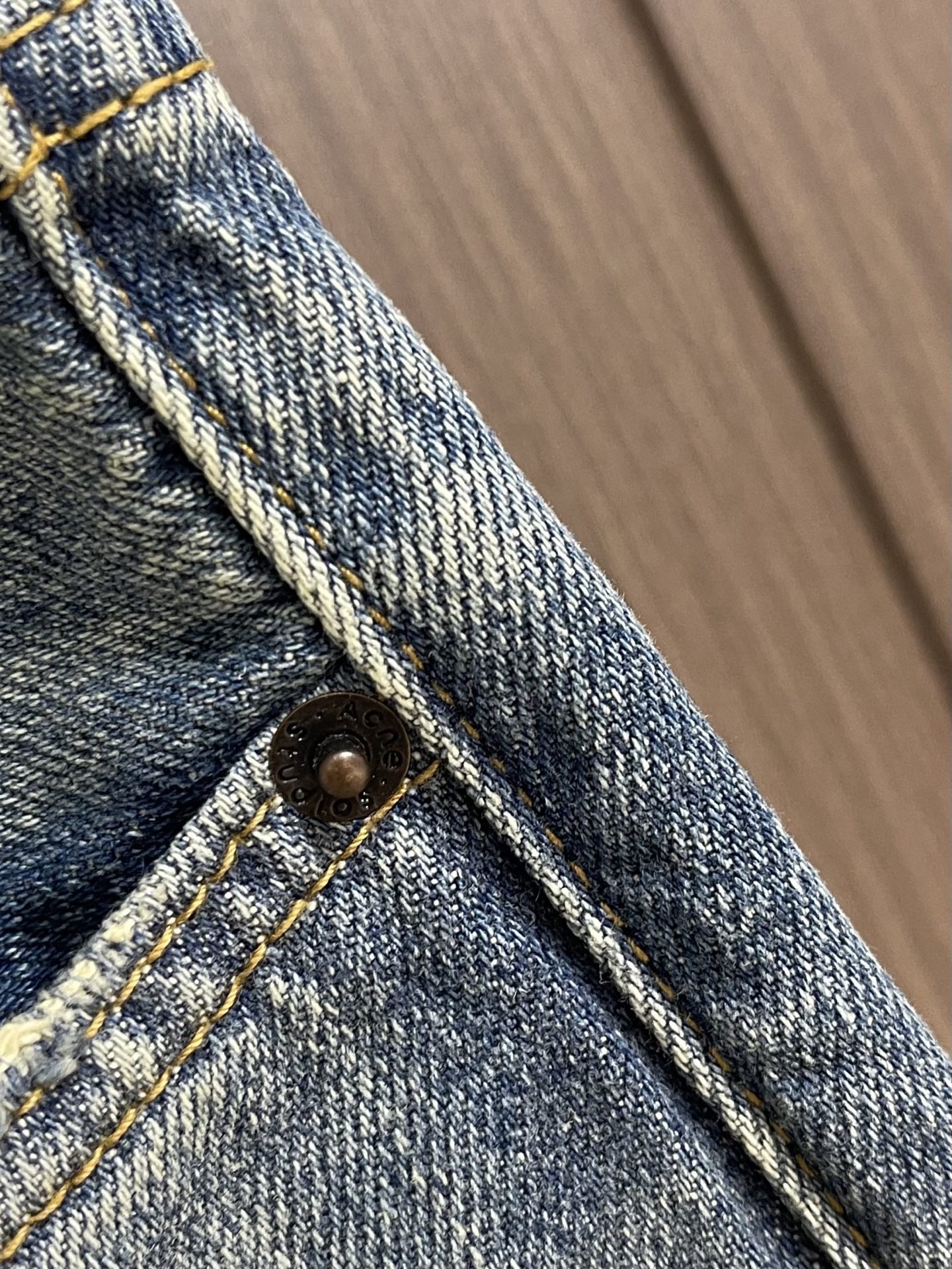 Acne Studios 做旧破洞牛仔裤 定制云境奢柔丹宁 柔糯垂坠 舒适贴肤 被海风揉碎的雾感海盐蓝 