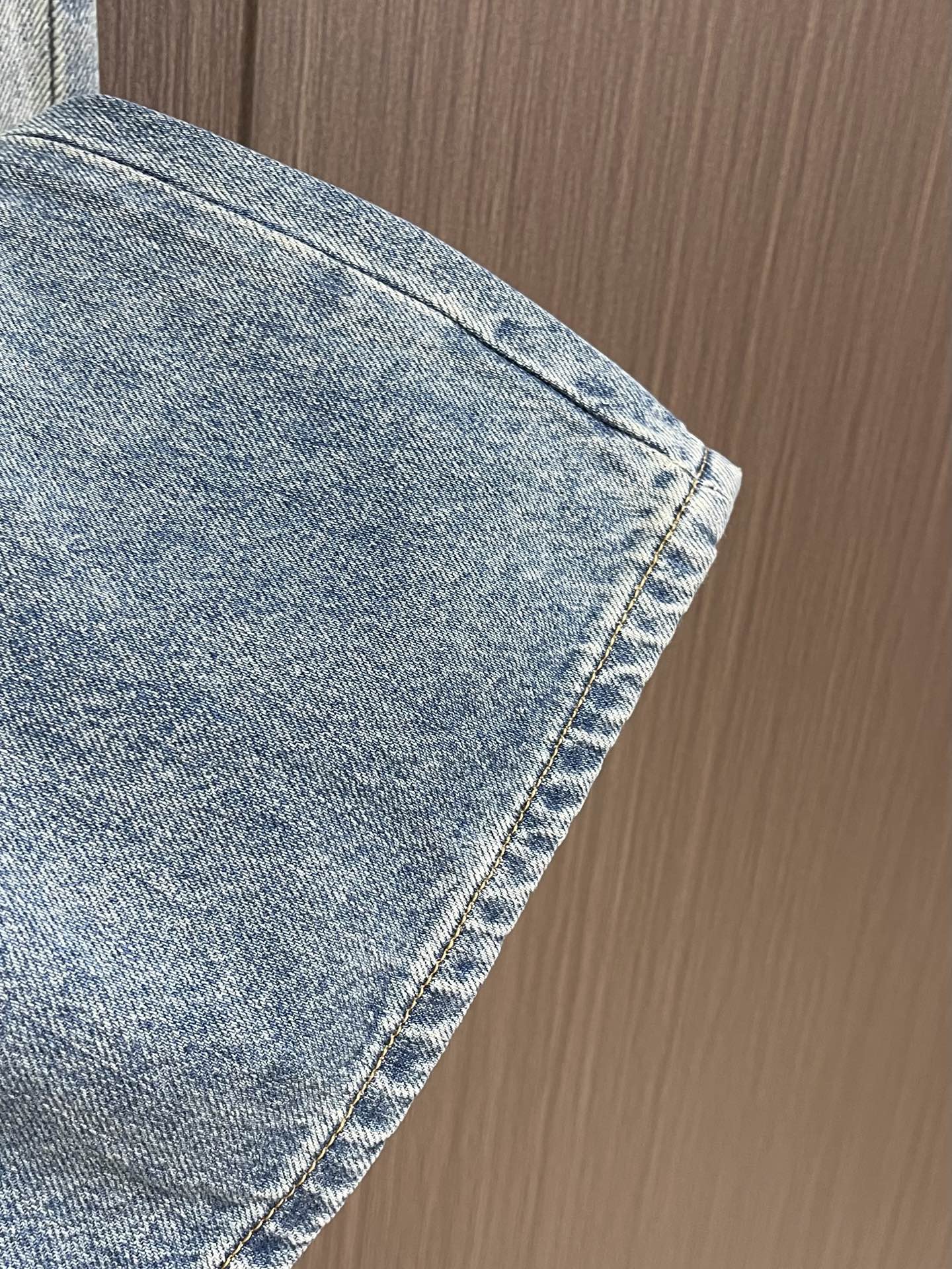Acne Studios 做旧破洞牛仔裤 定制云境奢柔丹宁 柔糯垂坠 舒适贴肤 被海风揉碎的雾感海盐蓝 