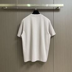 Loro Piana LoroPiana 2026SS夏季新品仔章logo圆领短袖T恤,帅气时尚,胸前凹 Loro Piana LoroPiana 2026SS夏季新品仔章logo圆领短袖T恤,帅气时尚,胸前凹