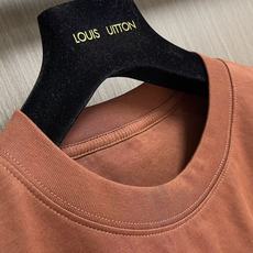 Loro Piana LoroPiana 2026SS夏季新品仔章logo圆领短袖T恤,帅气时尚,胸前凹 Loro Piana LoroPiana 2026SS夏季新品仔章logo圆领短袖T恤,帅气时尚,胸前凹