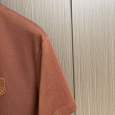 Loro Piana LoroPiana 2026SS夏季新品仔章logo圆领短袖T恤,帅气时尚,胸前凹 Loro Piana LoroPiana 2026SS夏季新品仔章logo圆领短袖T恤,帅气时尚,胸前凹